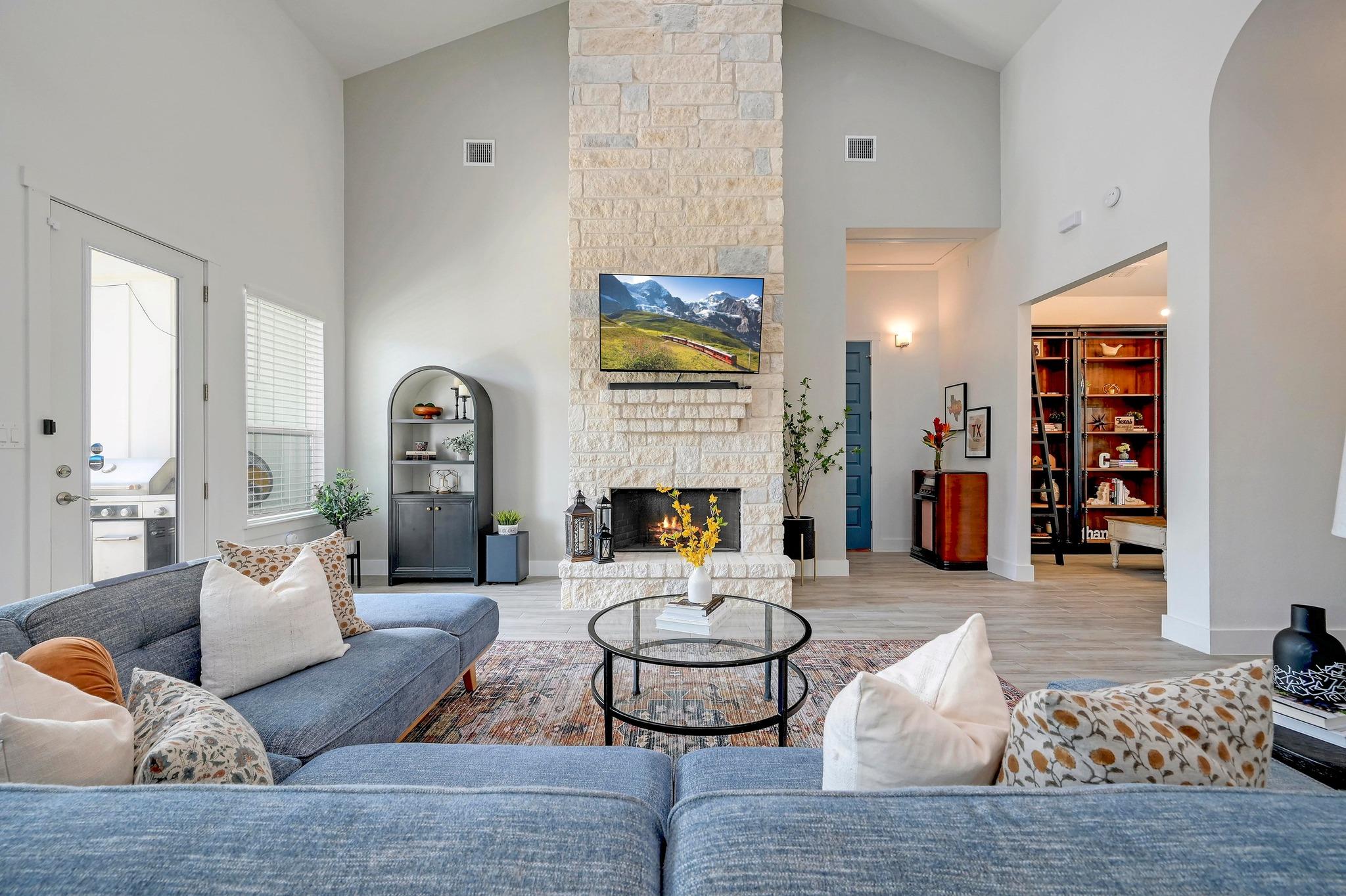 1412 PRIMROSE PATH Path, Canyon Lake, TX 78133