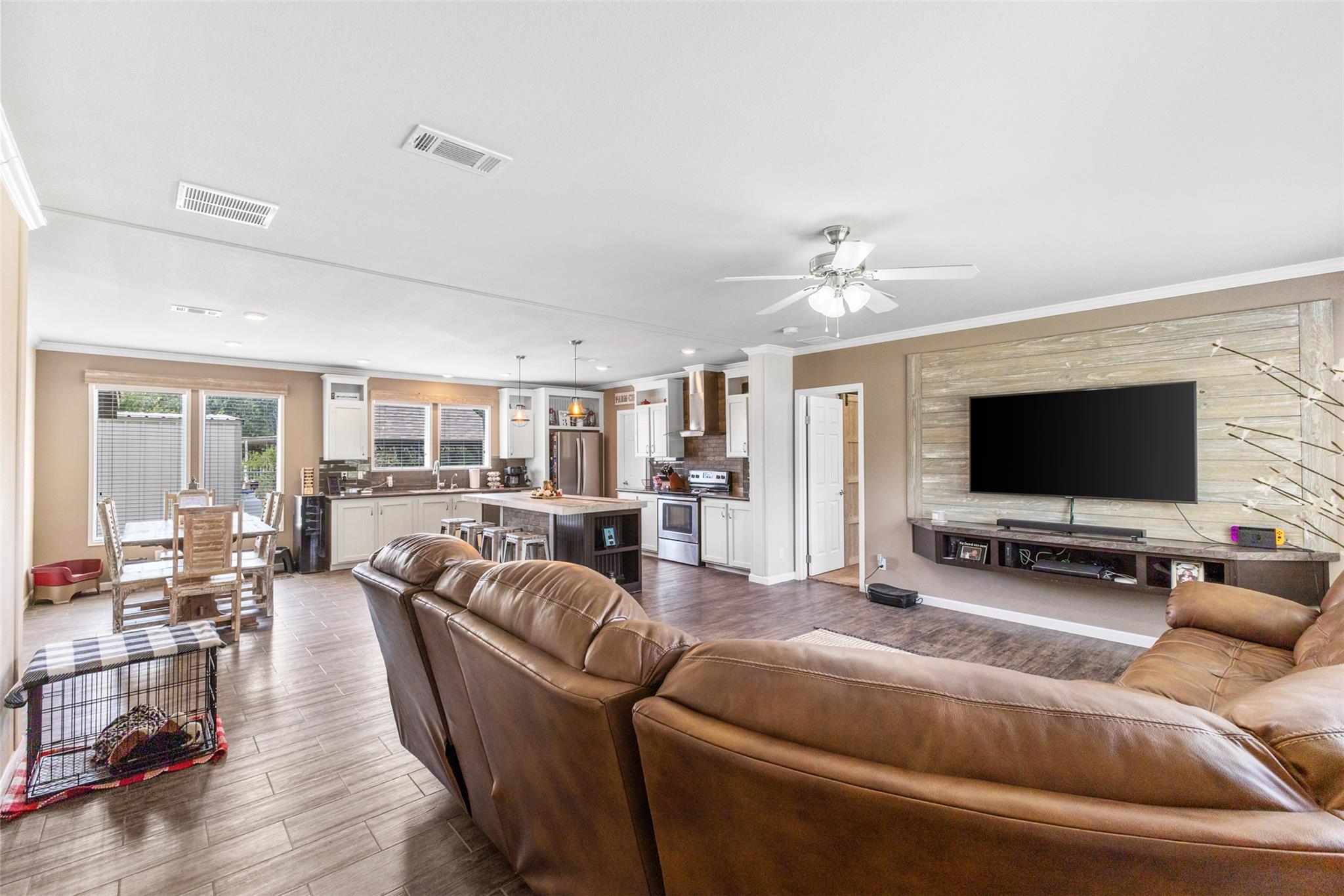 115 Cedar Ln, Somerville, TX 77879