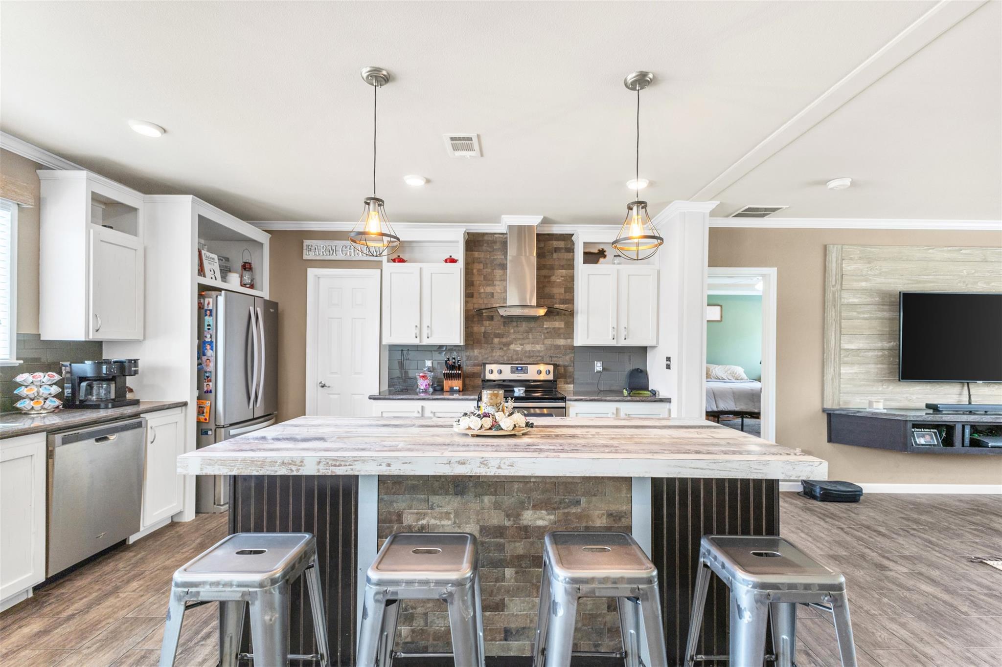 115 Cedar Ln, Somerville, TX 77879