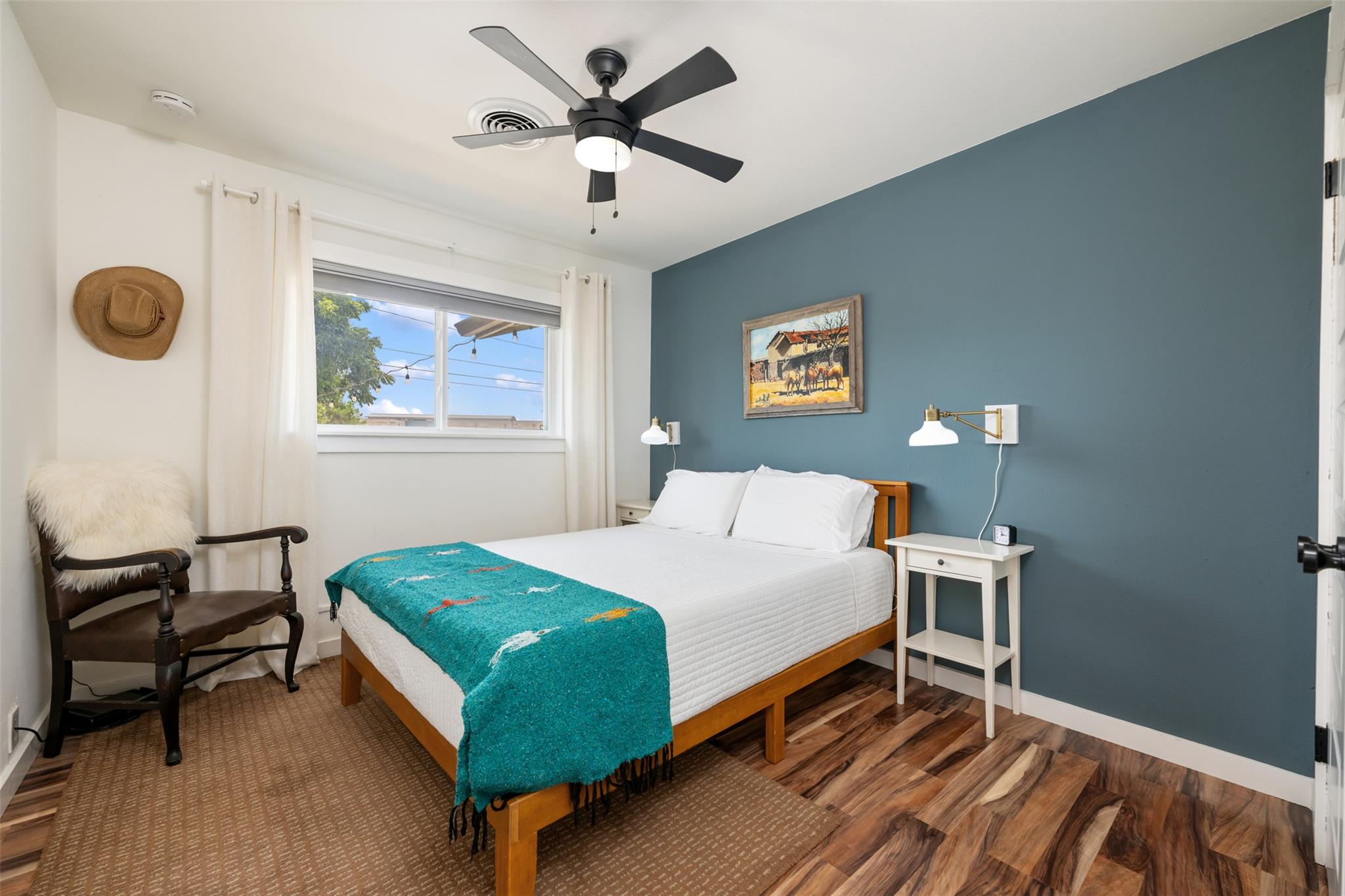 1107 E 17th St, Georgetown, TX 78626