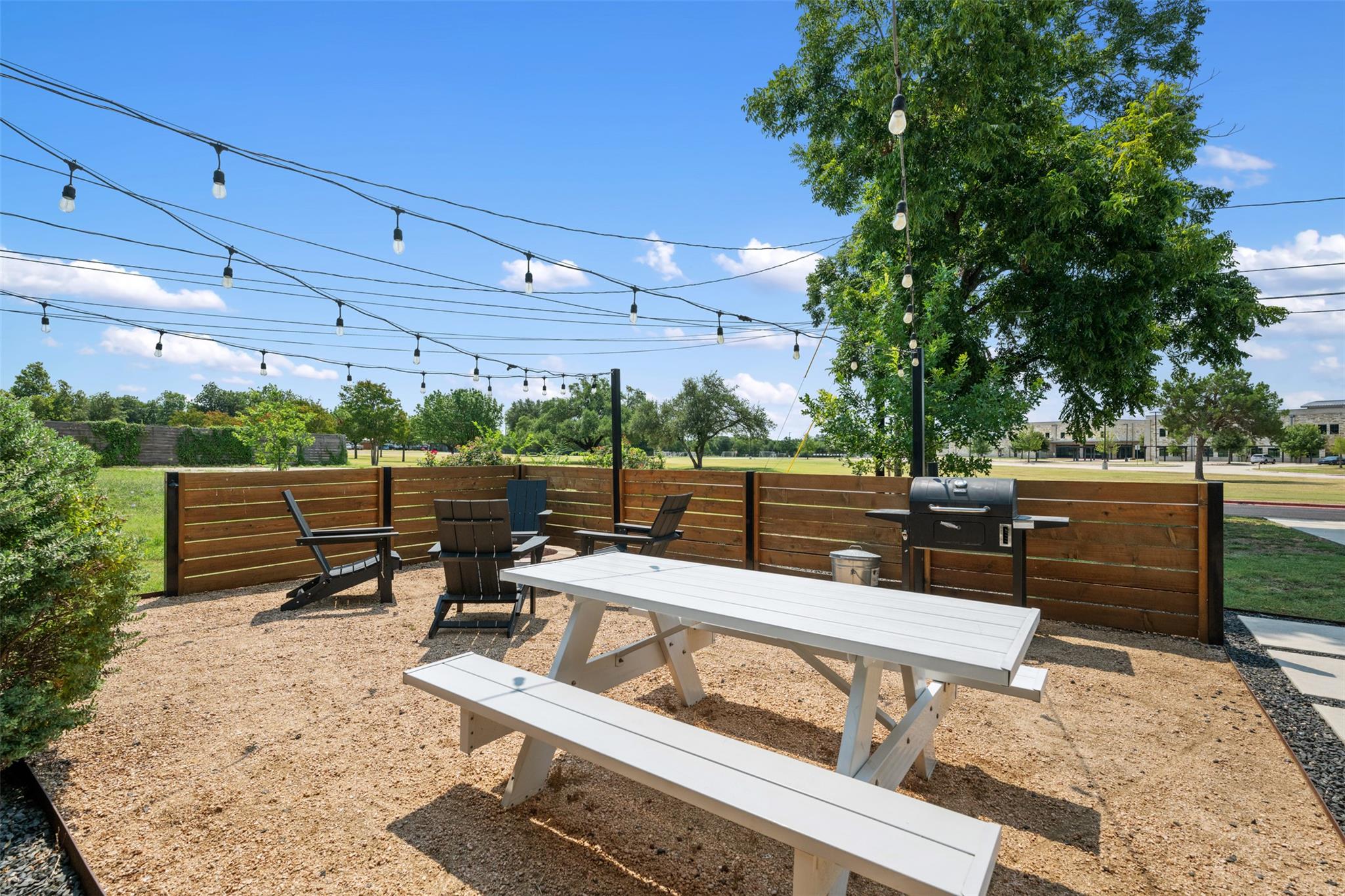 1107 E 17th St, Georgetown, TX 78626