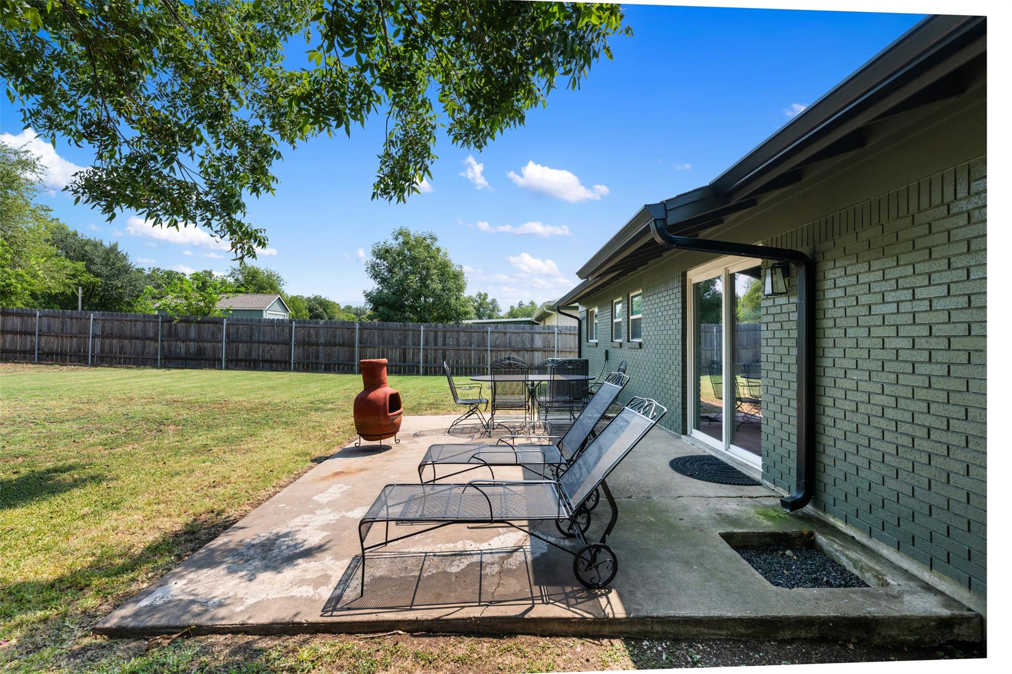 1107 E 17th St, Georgetown, TX 78626