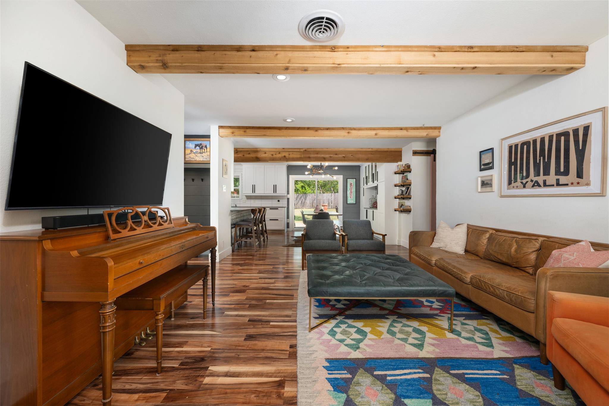 1107 E 17th St, Georgetown, TX 78626