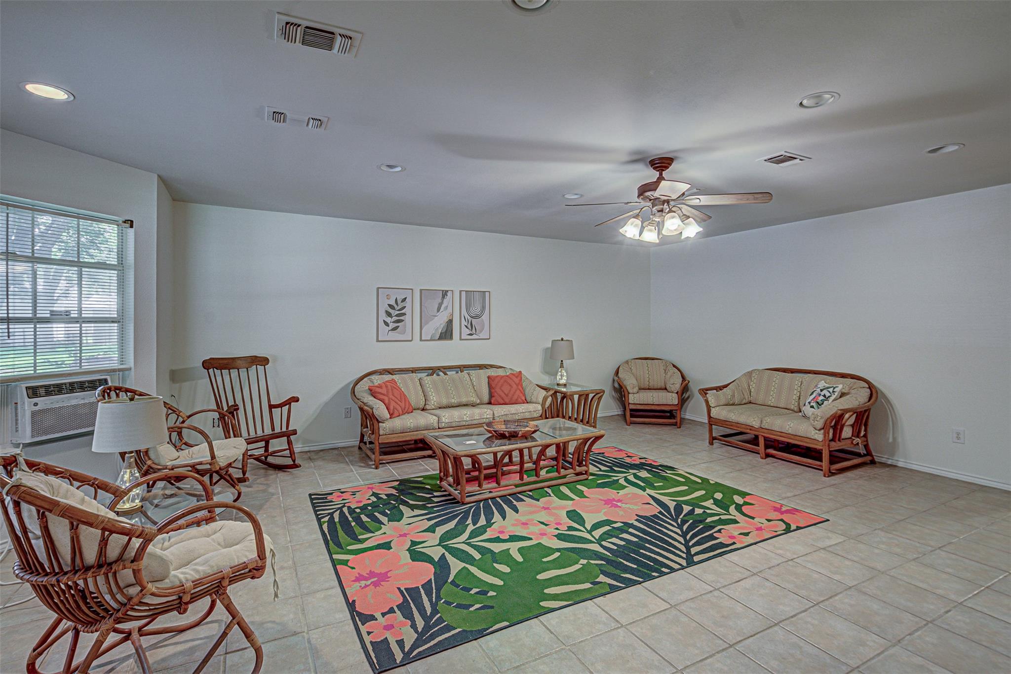 2632 Williams Lakeshore Dr, Kingsland, TX 78639