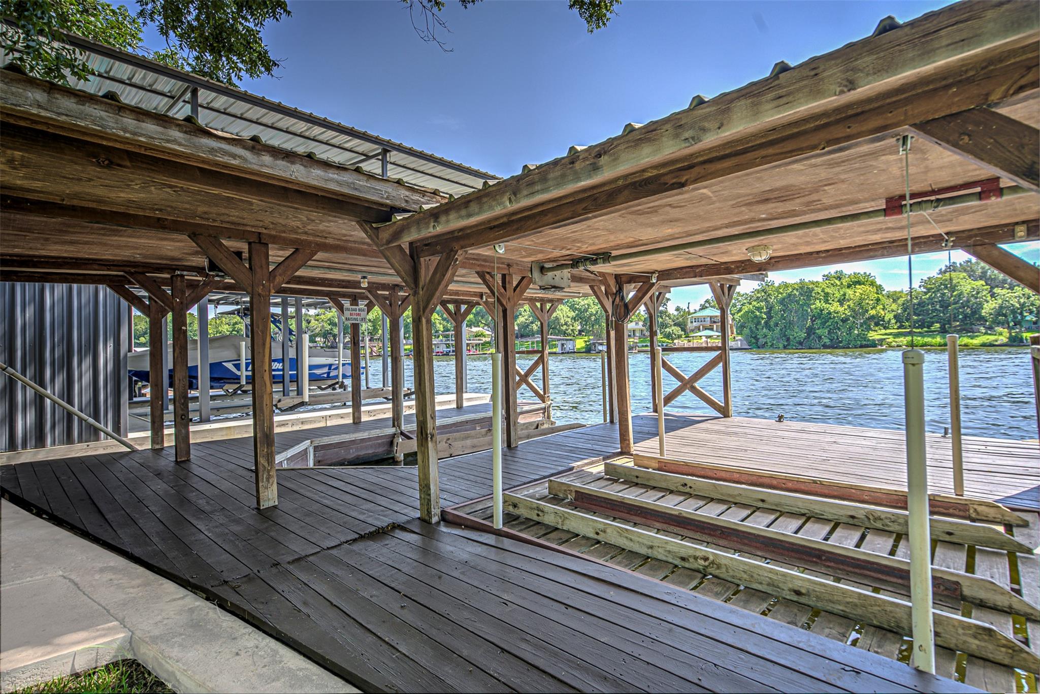 2632 Williams Lakeshore Dr, Kingsland, TX 78639