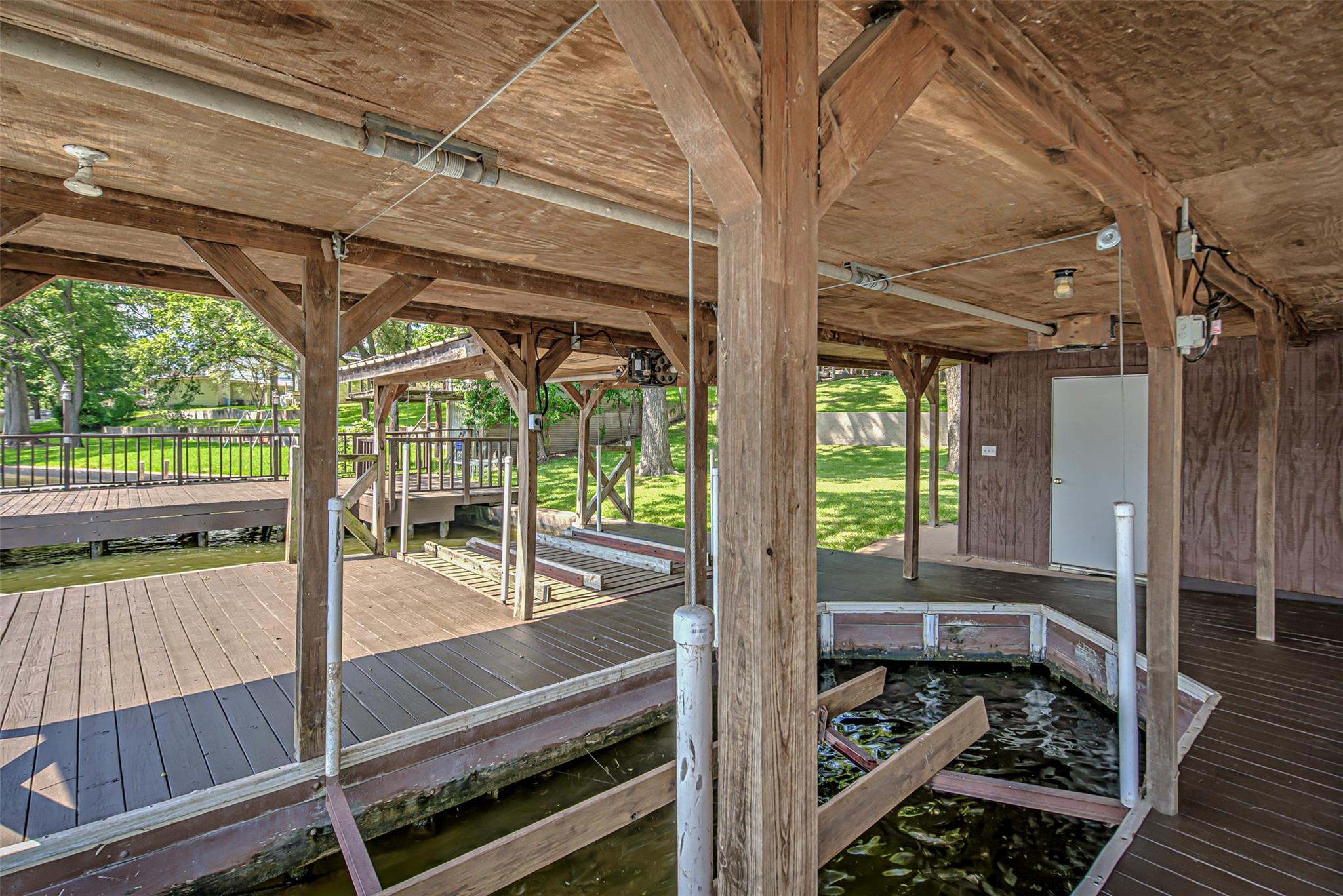 2632 Williams Lakeshore Dr, Kingsland, TX 78639