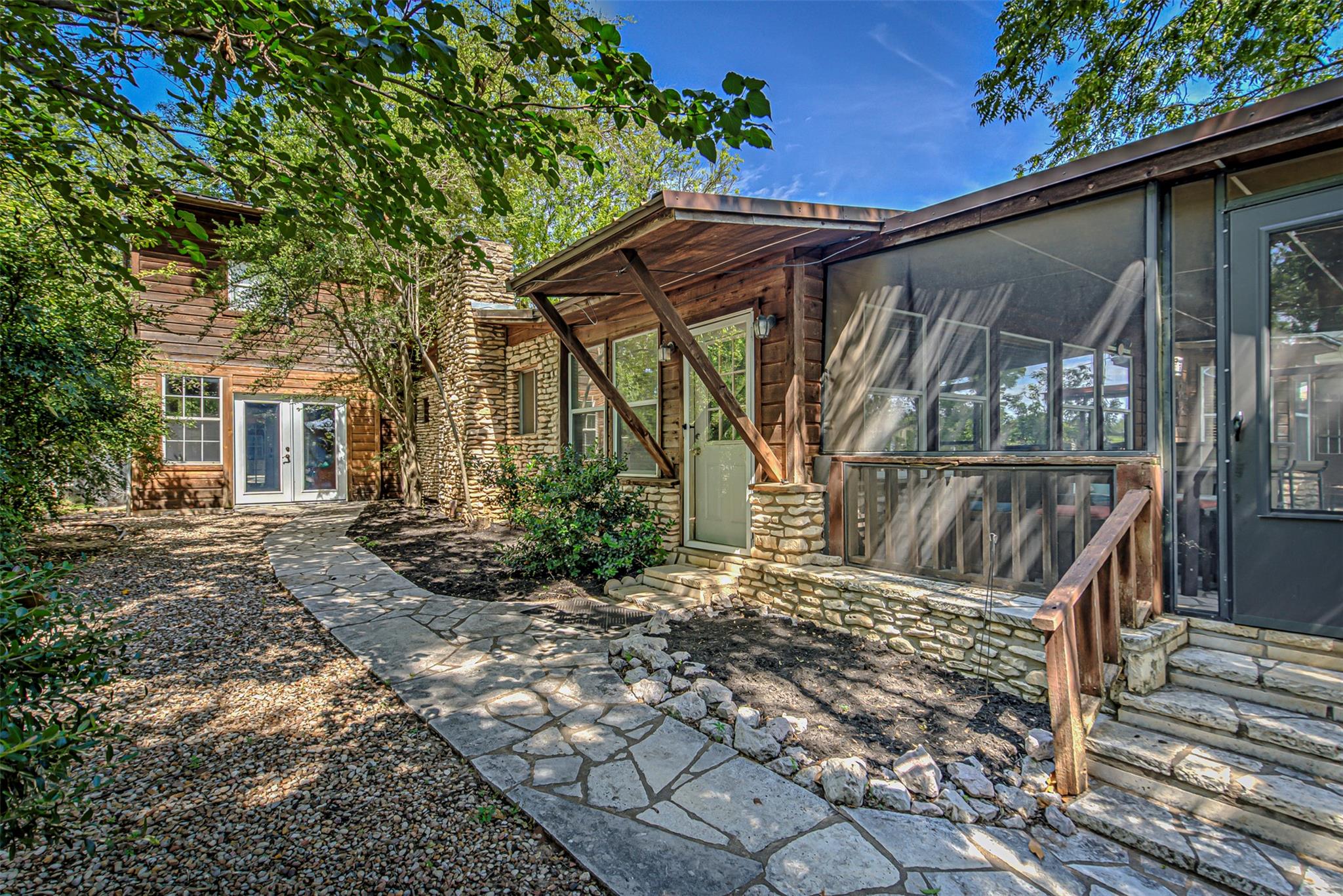 2632 Williams Lakeshore Dr, Kingsland, TX 78639