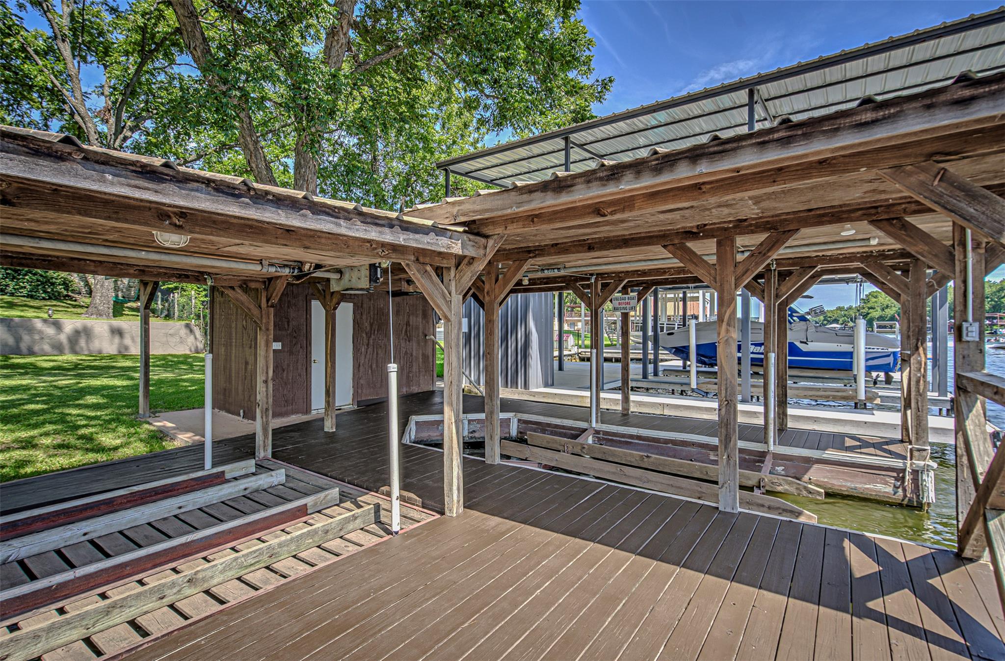 2632 Williams Lakeshore Dr, Kingsland, TX 78639