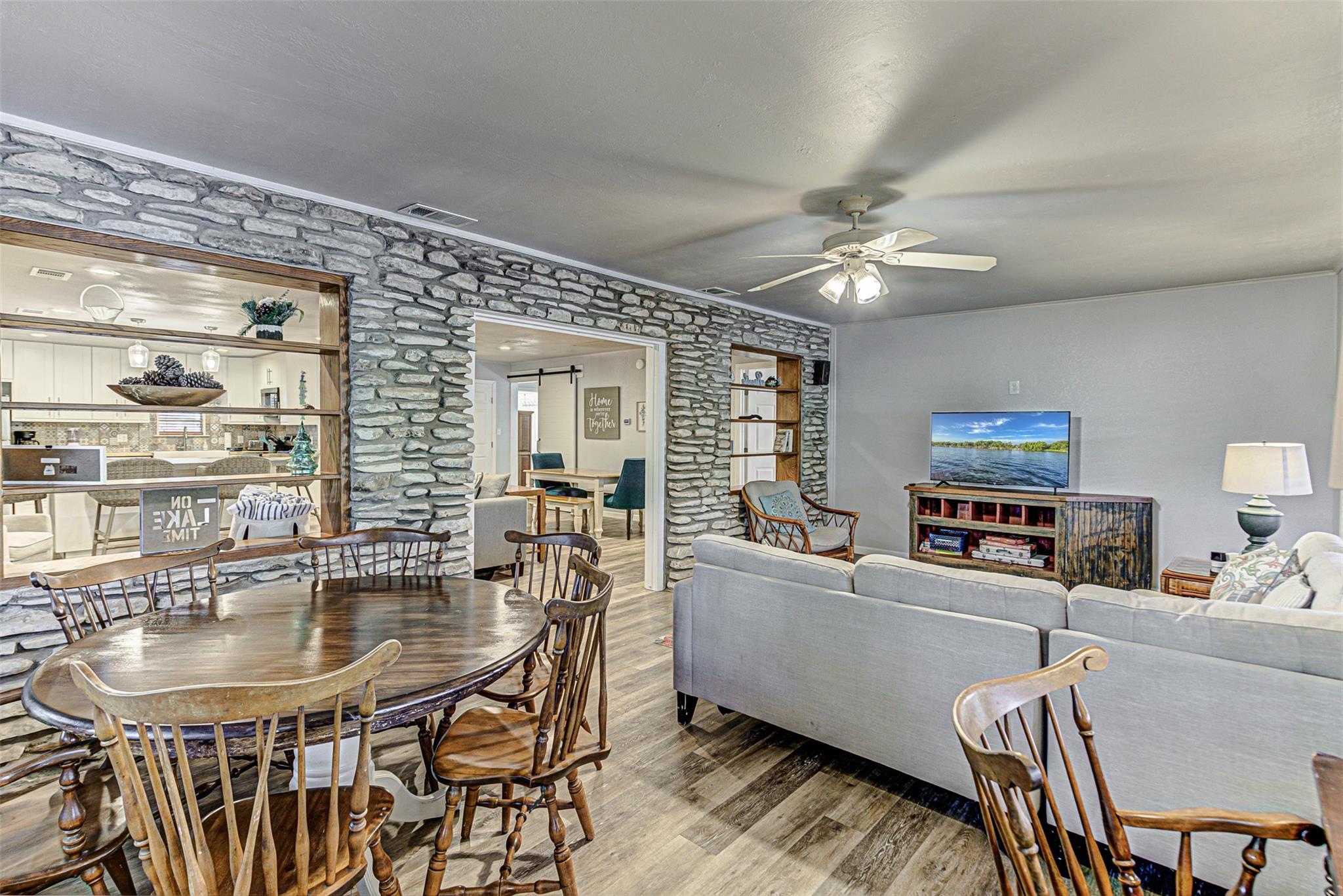 2632 Williams Lakeshore Dr, Kingsland, TX 78639