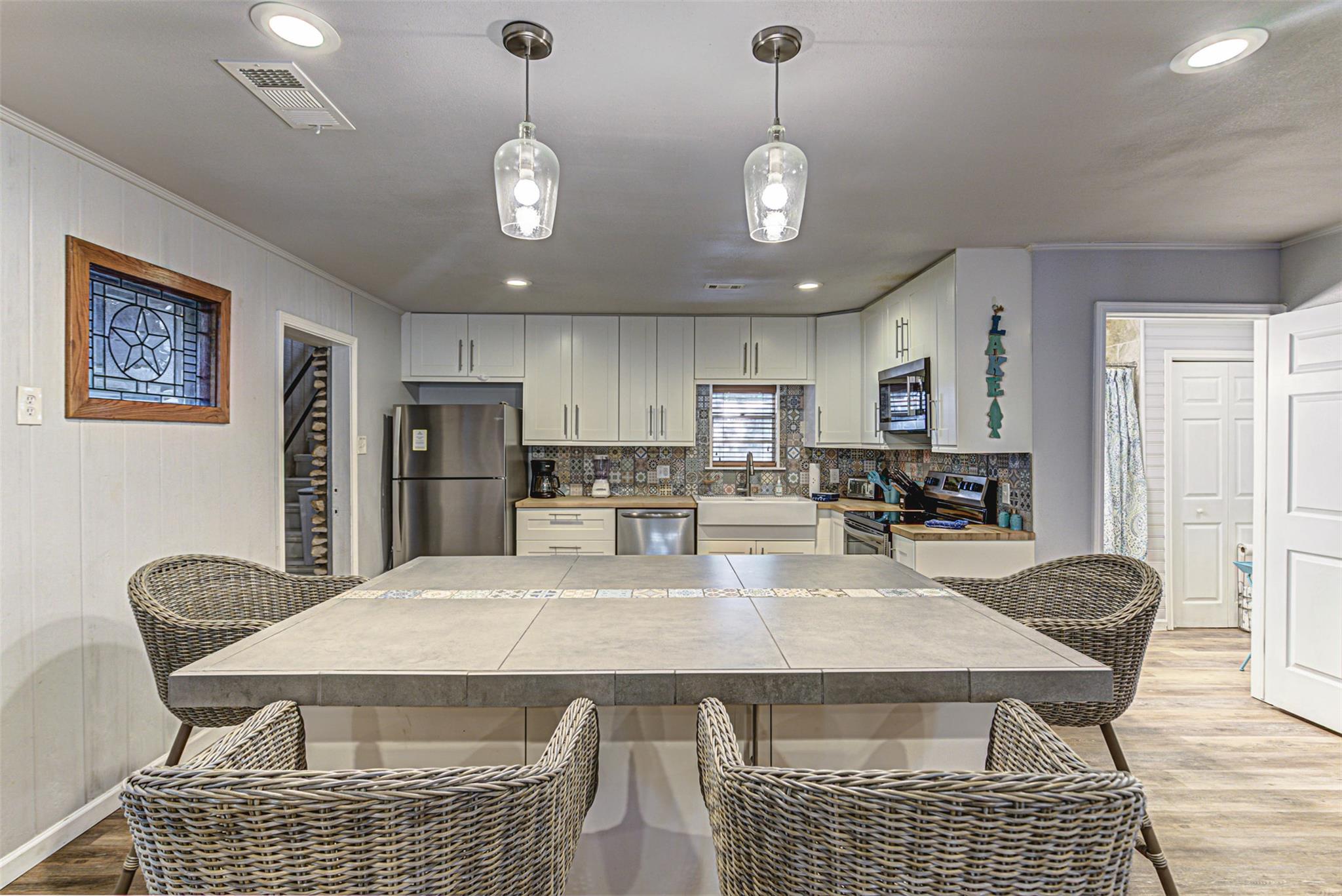 2632 Williams Lakeshore Dr, Kingsland, TX 78639