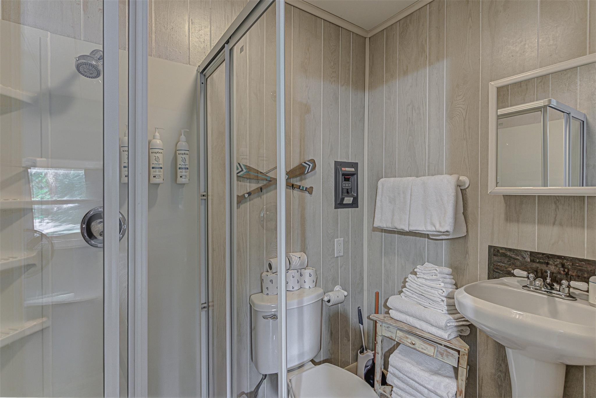 2632 Williams Lakeshore Dr, Kingsland, TX 78639