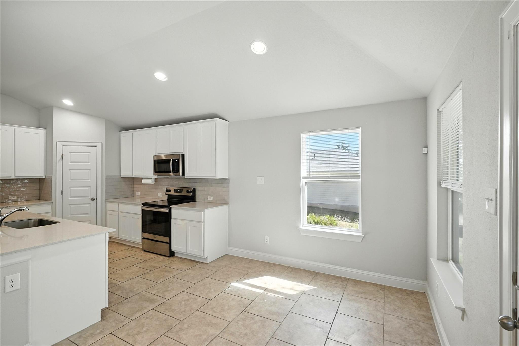 21201 Winslow Cv, Lago Vista, TX 78645