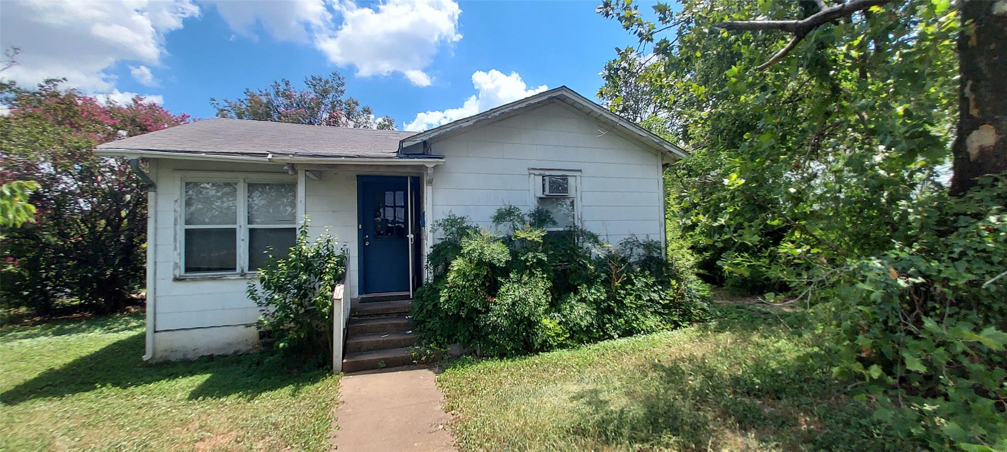 201 W Anderson Ave, Round Rock, TX 78664