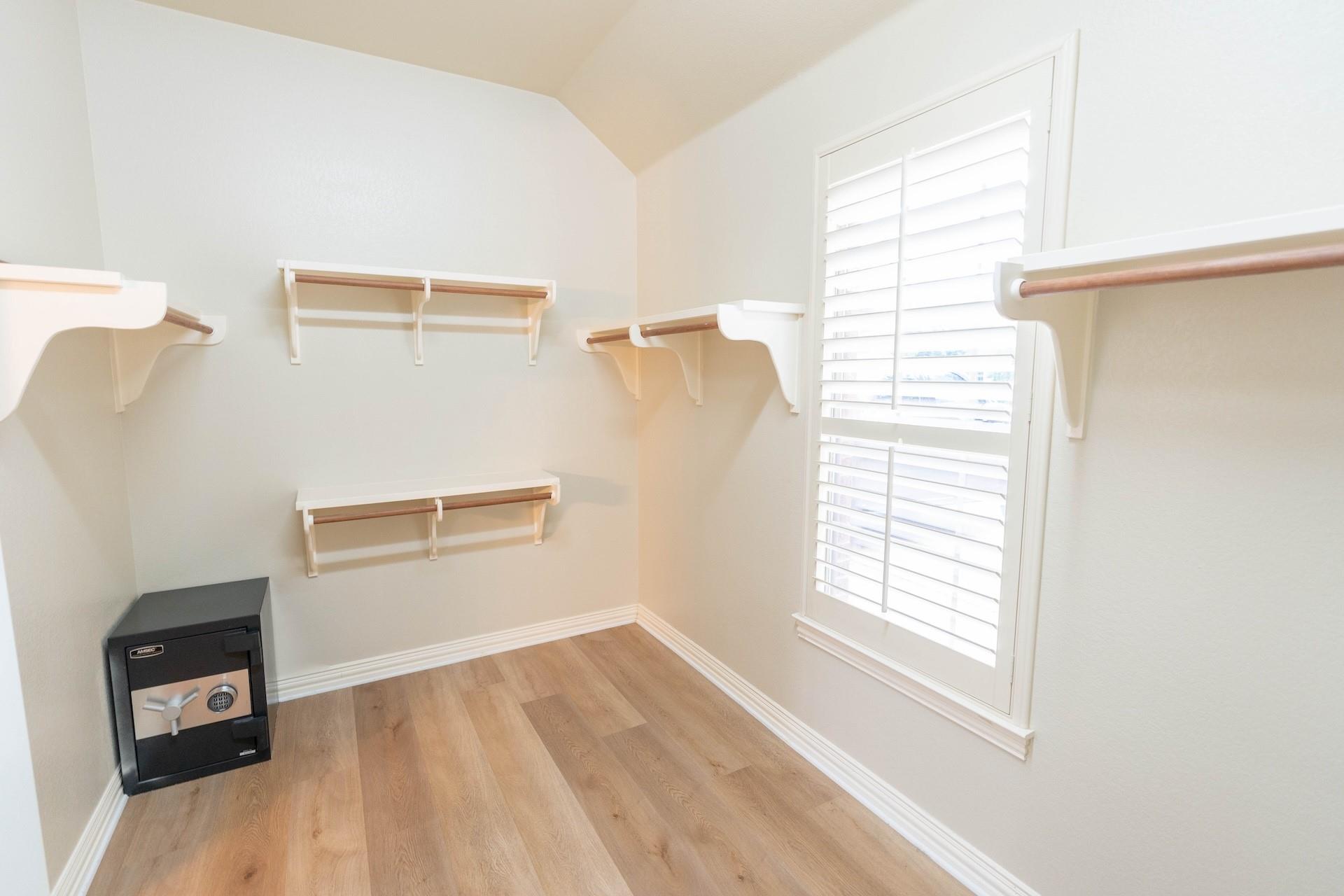 10500 Avery Club Dr # 3, Austin, TX 78717