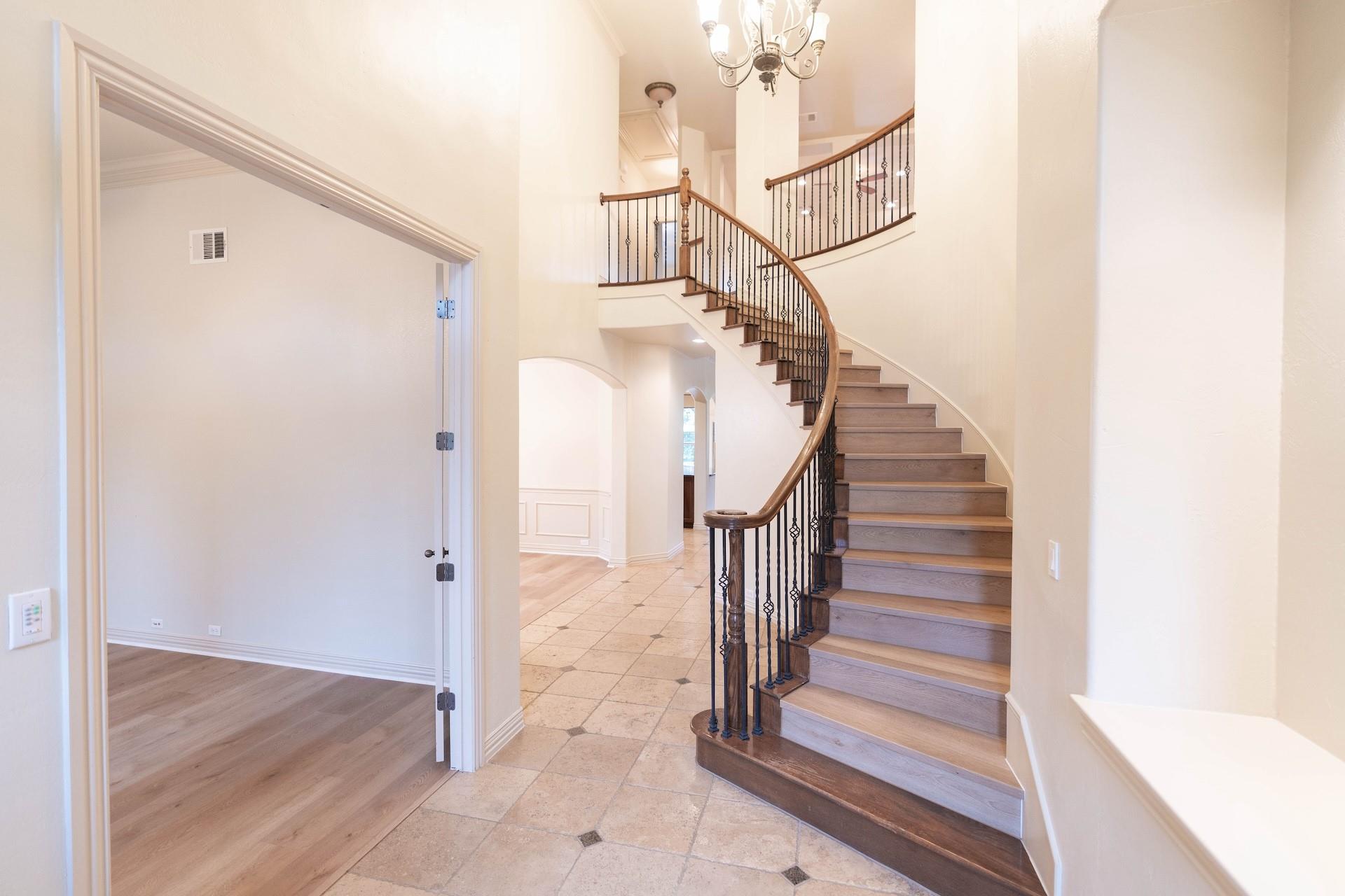 10500 Avery Club Dr # 3, Austin, TX 78717