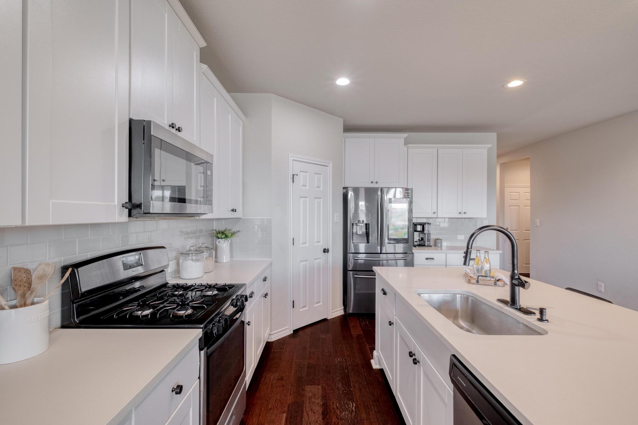 6717 Catania Loop, Round Rock, TX 78665