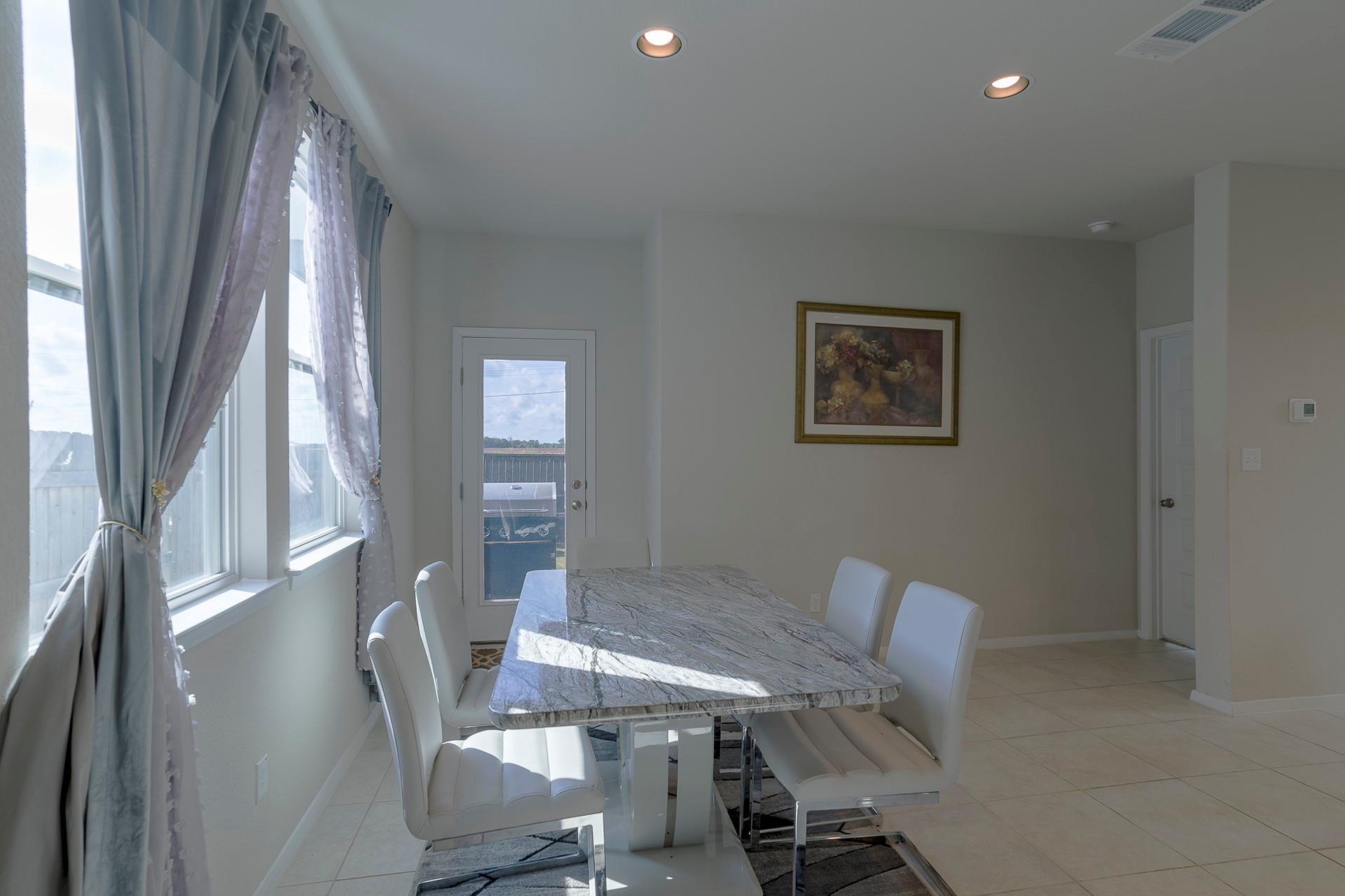 284 Delta Crst, Maxwell, TX 78656