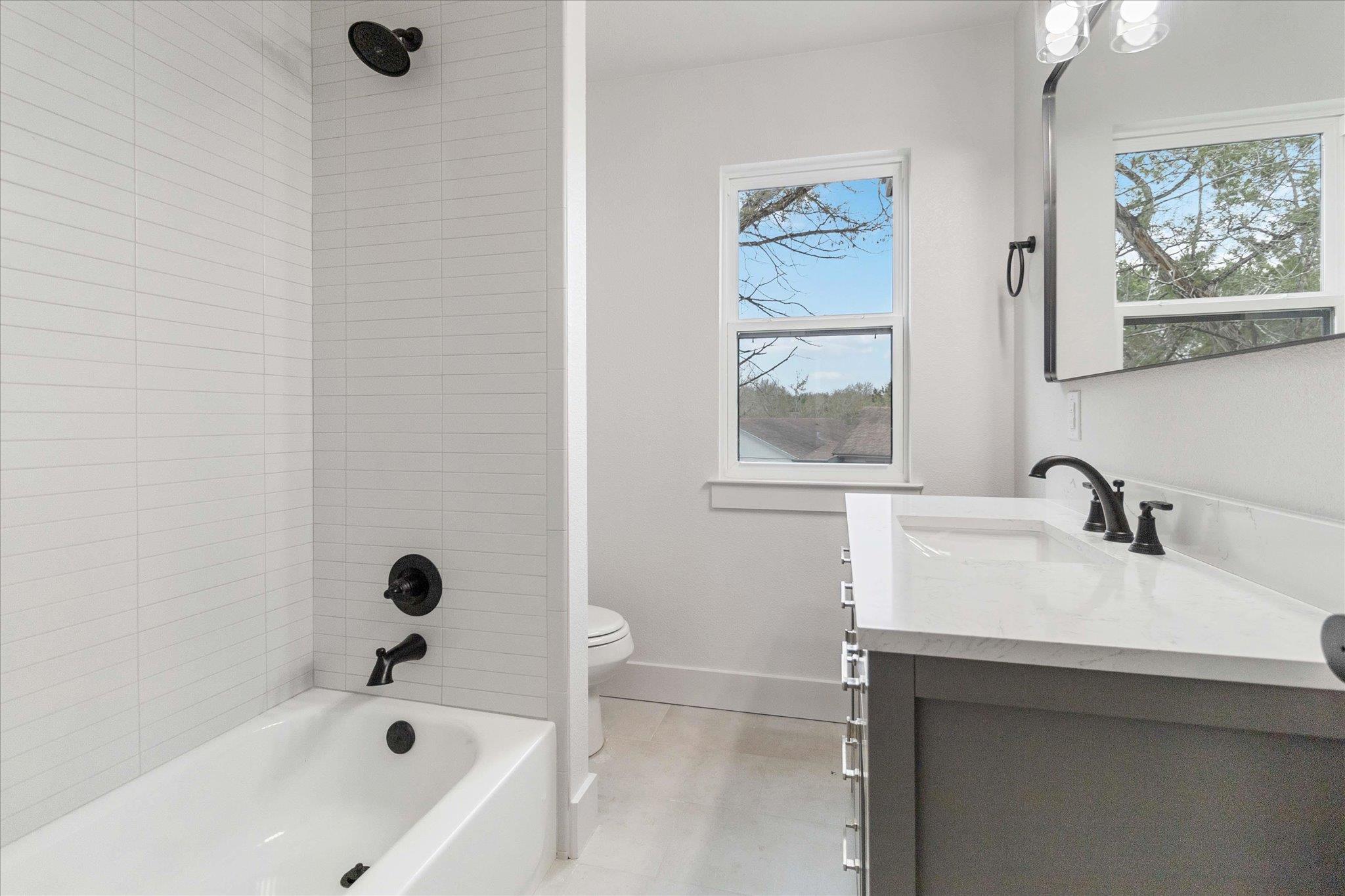 114 SHADY BLUFF Dr, Wimberley, TX 78676