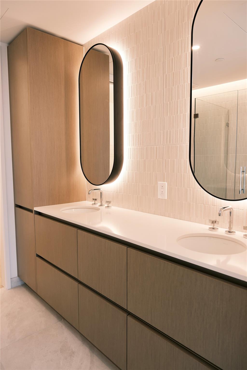 610 Davis St # 2708, Austin, TX 78701