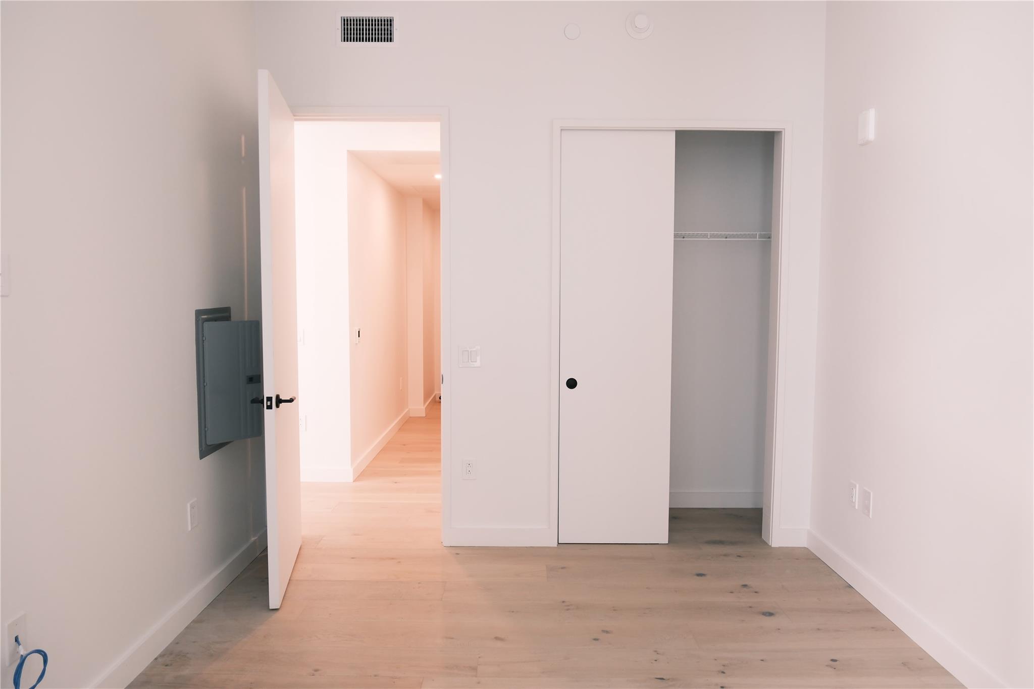 610 Davis St # 2708, Austin, TX 78701