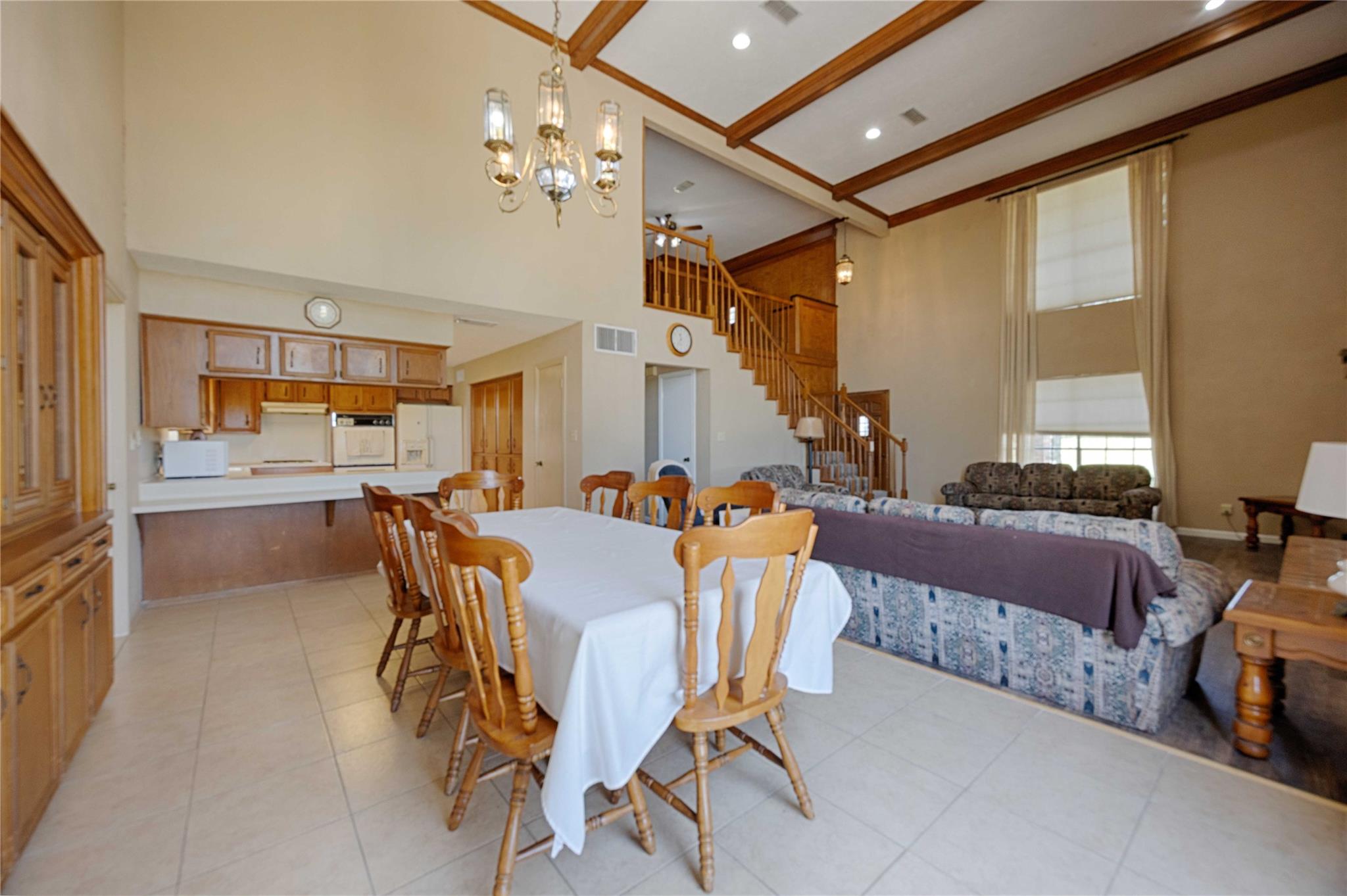 2745 Holub Rd, Schulenburg, TX 78956