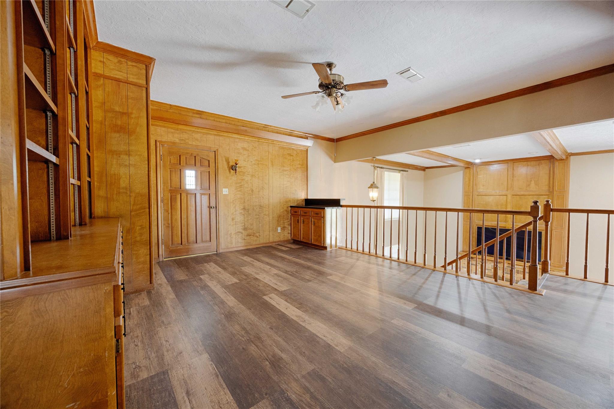 2745 Holub Rd, Schulenburg, TX 78956