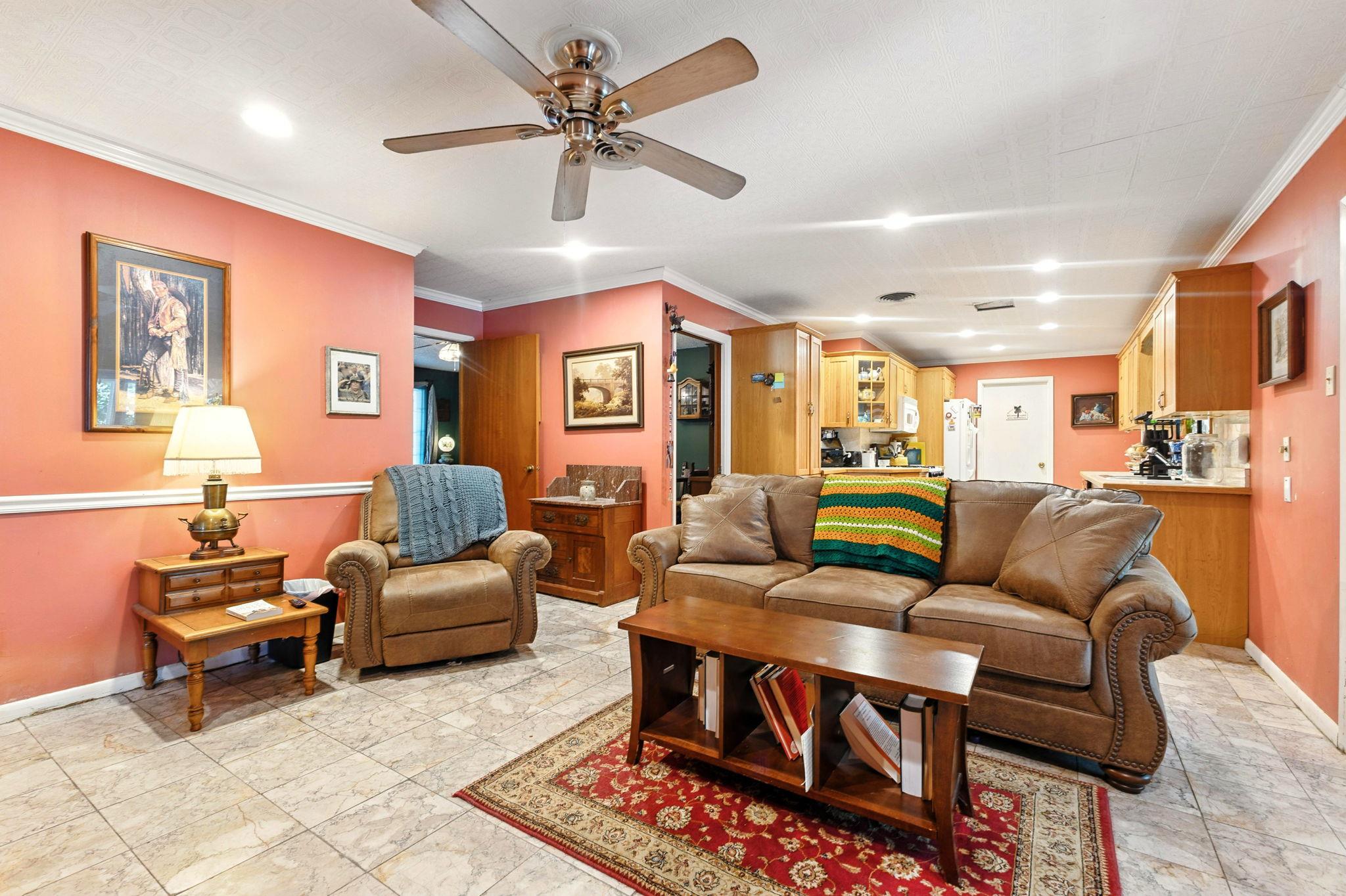 606 E Liberty Ave E, Round Rock, TX 78664