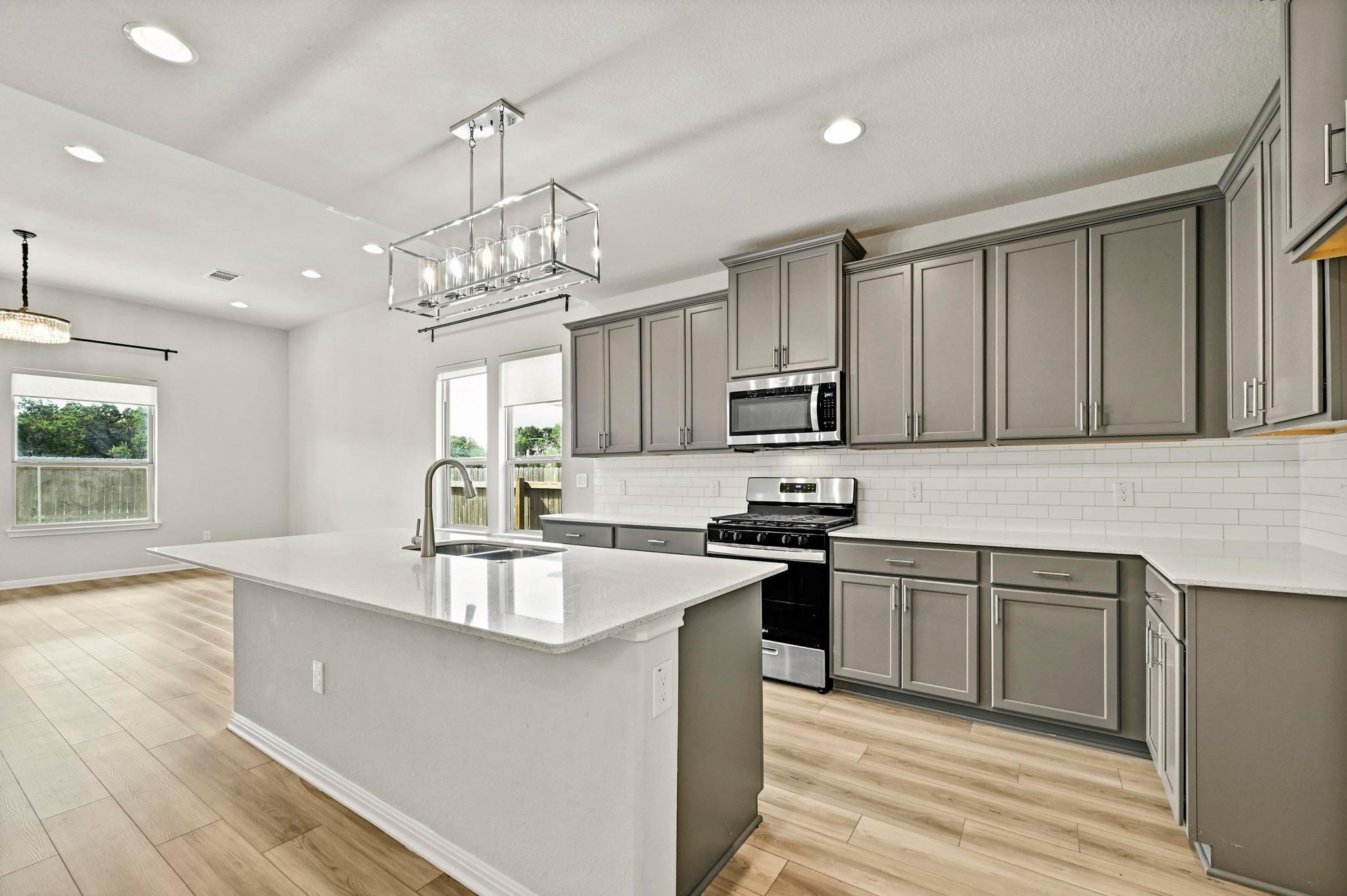 440 STAUNTON Dr, Leander, TX 78641