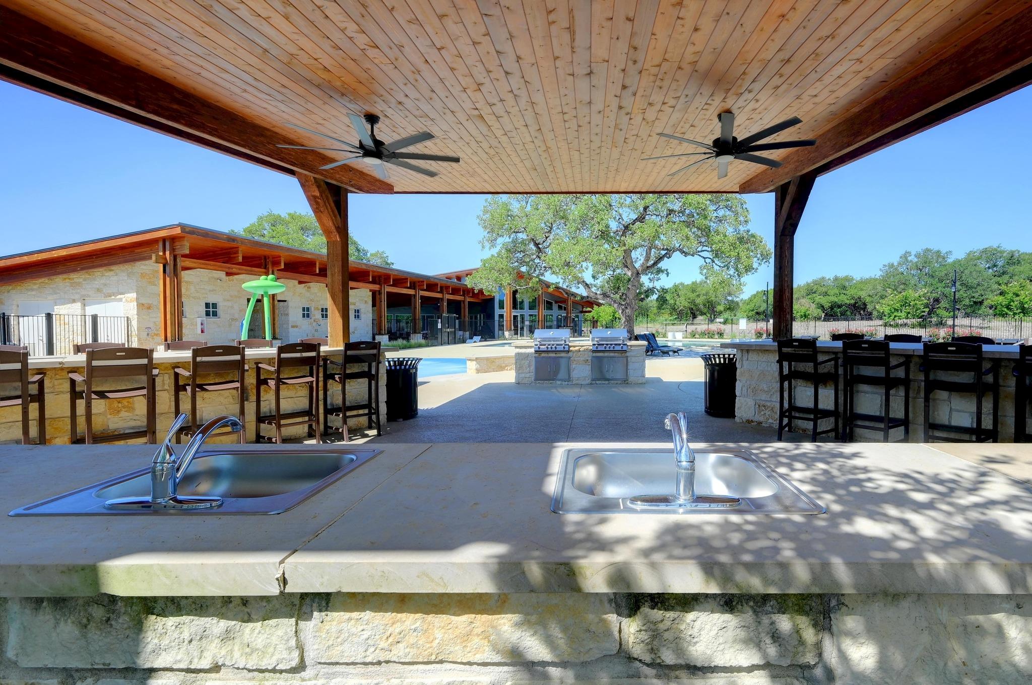 440 STAUNTON Dr, Leander, TX 78641