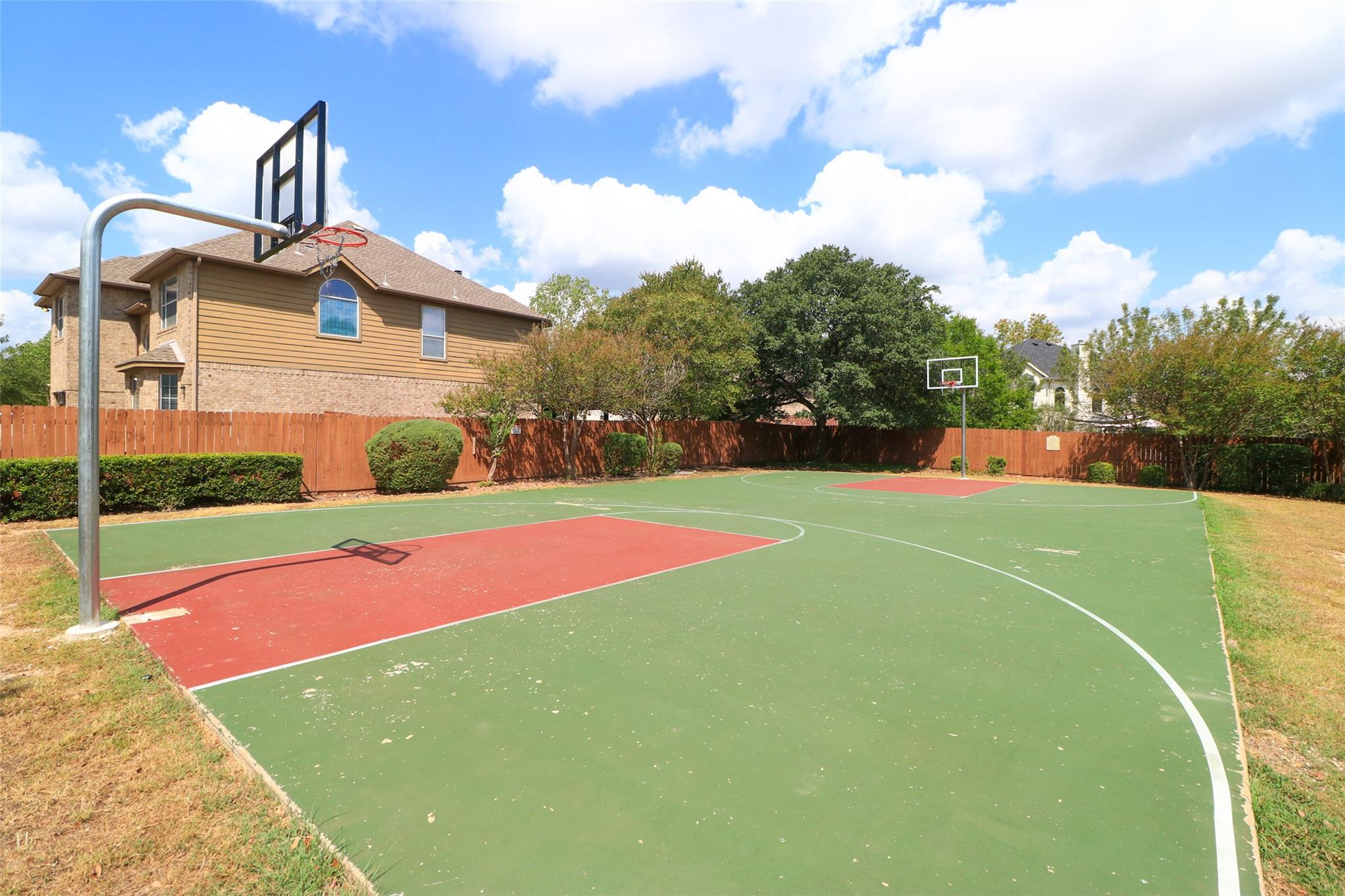 779 Hometown Pkwy, Kyle, TX 78640