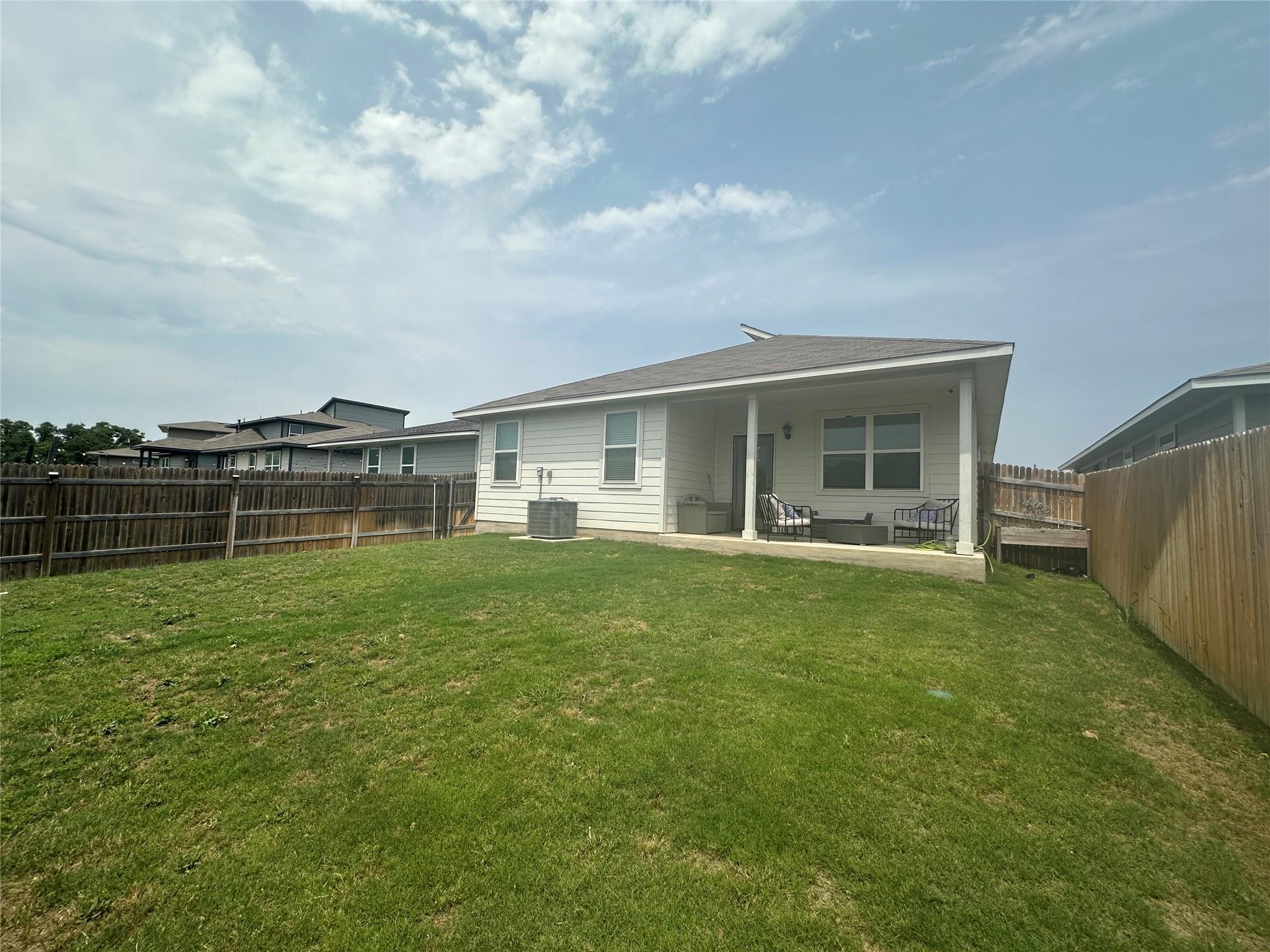 217 Deserti Rd, Leander, TX 78641