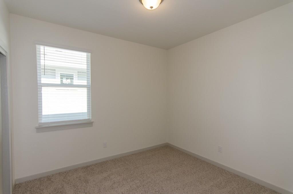 217 Deserti Rd, Leander, TX 78641