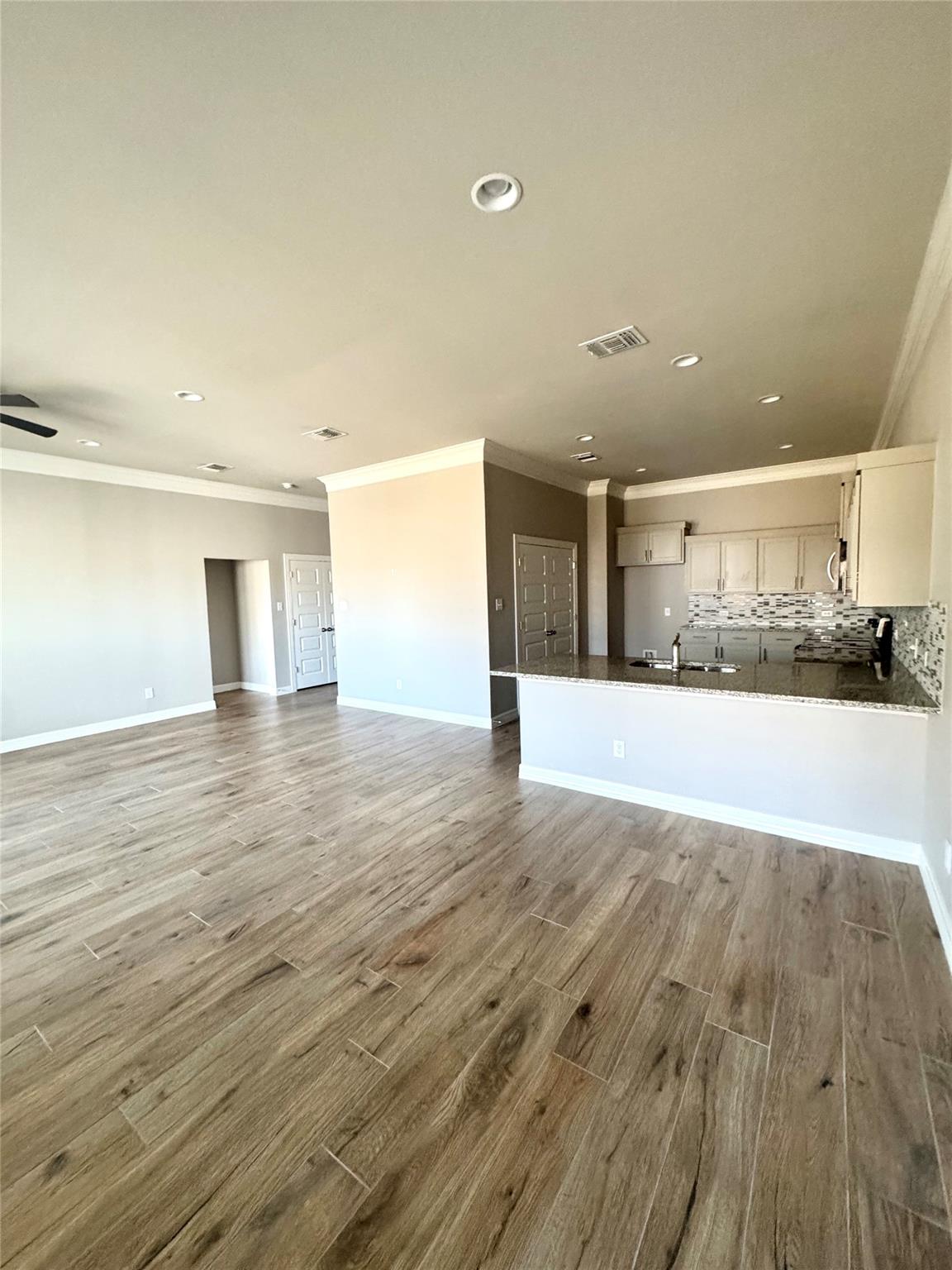 100 Everett Ct # A, Jarrell, TX 76537