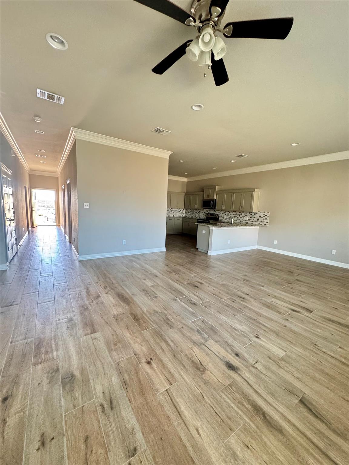 100 Everett Ct # A, Jarrell, TX 76537