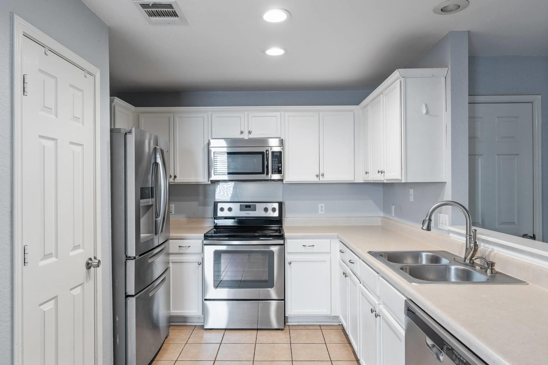 2300 MELISSA OAKS Ln, Austin, TX 78744