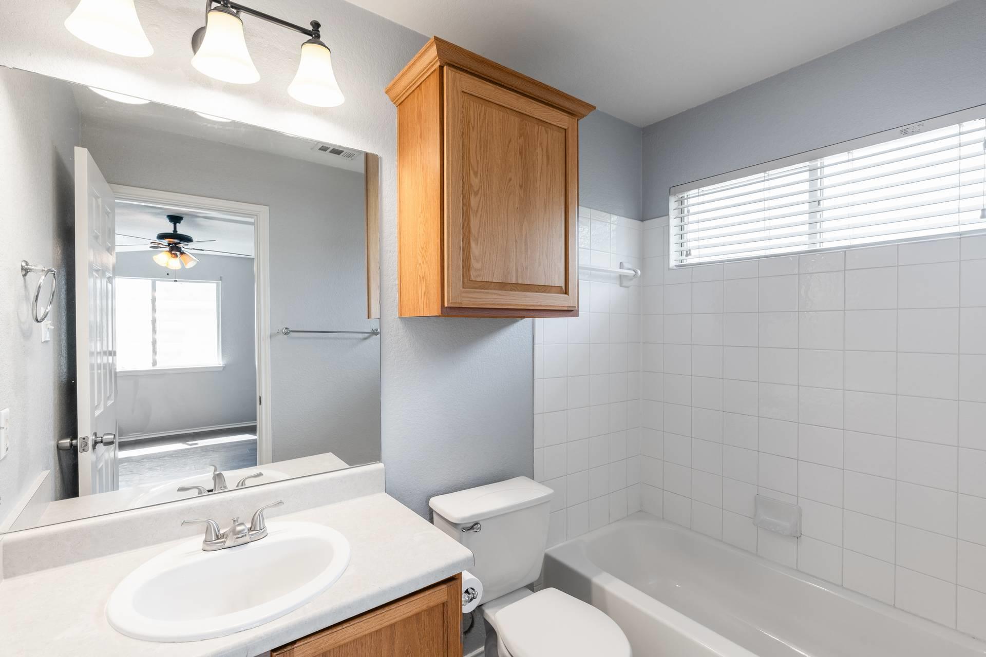 2300 MELISSA OAKS Ln, Austin, TX 78744