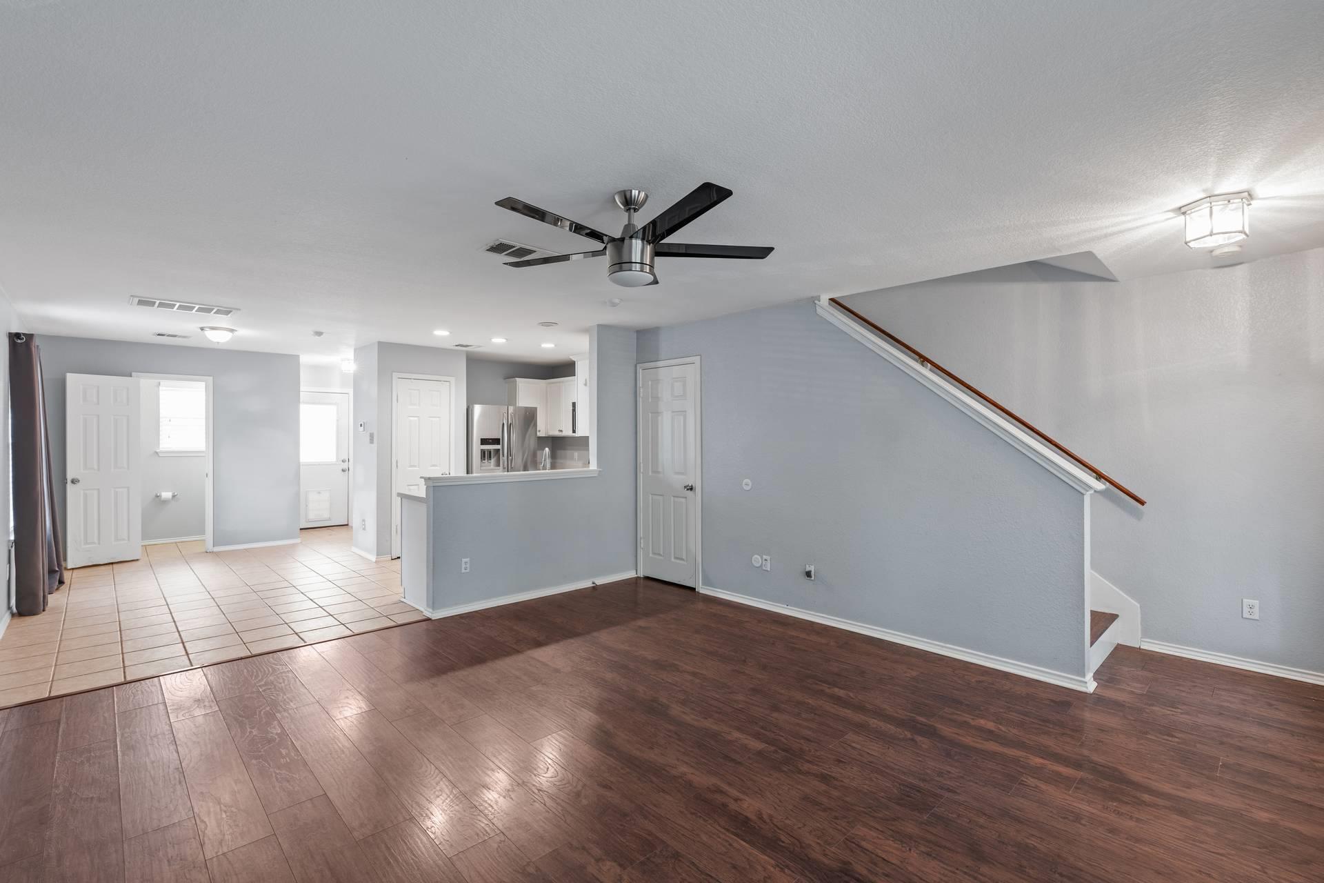 2300 MELISSA OAKS Ln, Austin, TX 78744