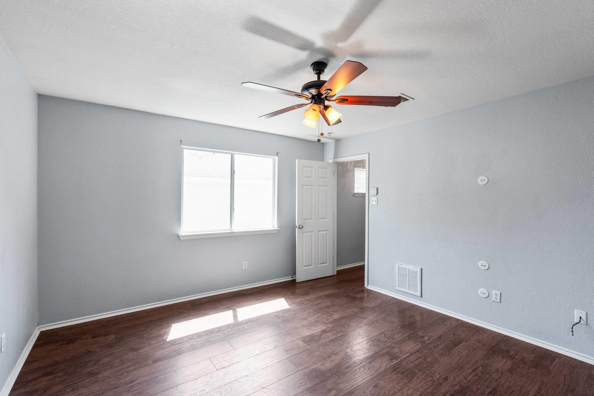 2300 MELISSA OAKS Ln, Austin, TX 78744