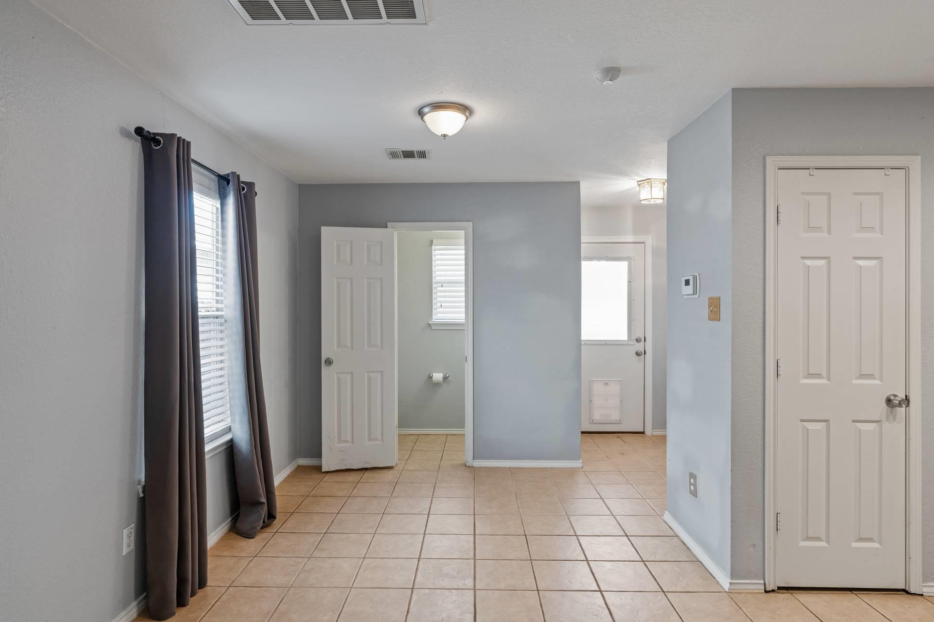 2300 MELISSA OAKS Ln, Austin, TX 78744