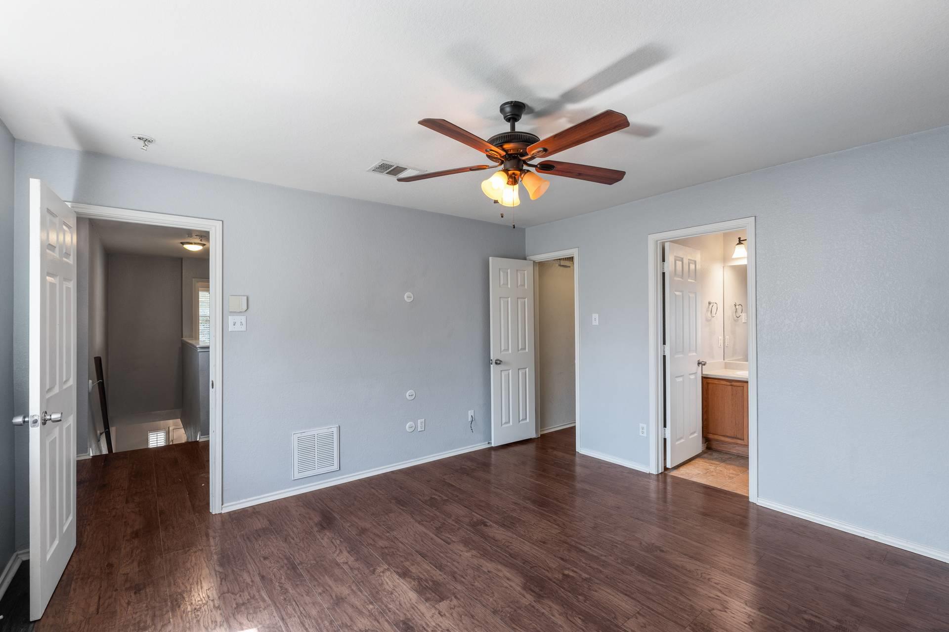 2300 MELISSA OAKS Ln, Austin, TX 78744