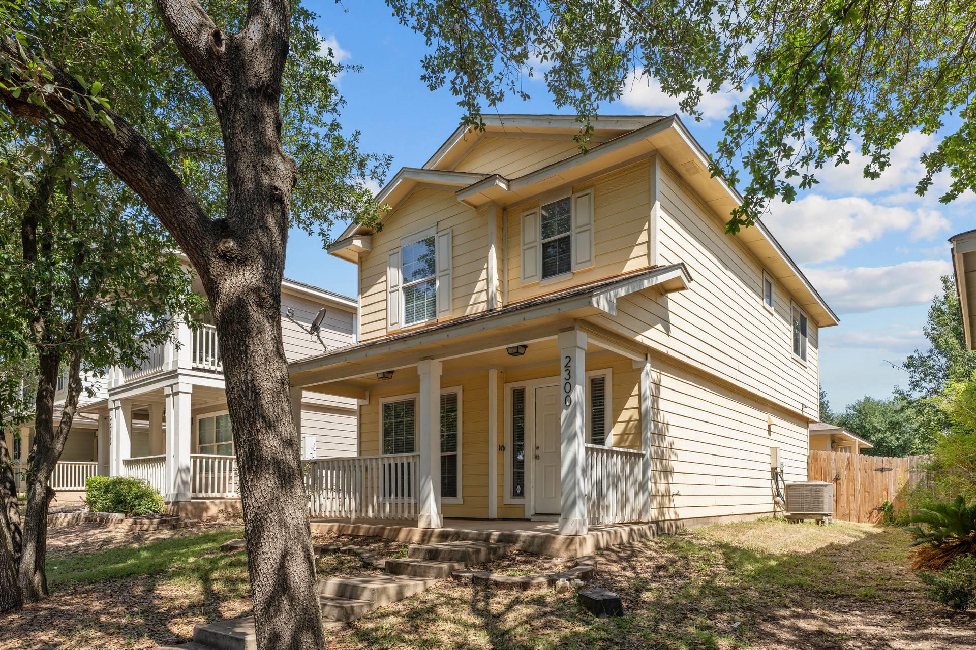 2300 MELISSA OAKS Ln, Austin, TX 78744