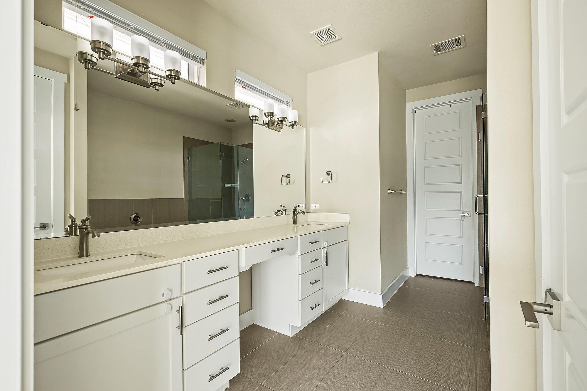 11125 Zimmerman Ln, Austin, TX 78726