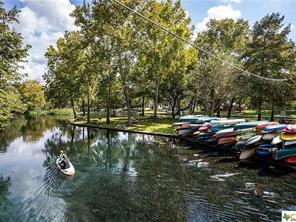 972 Allen Ave, New Braunfels, TX 78130