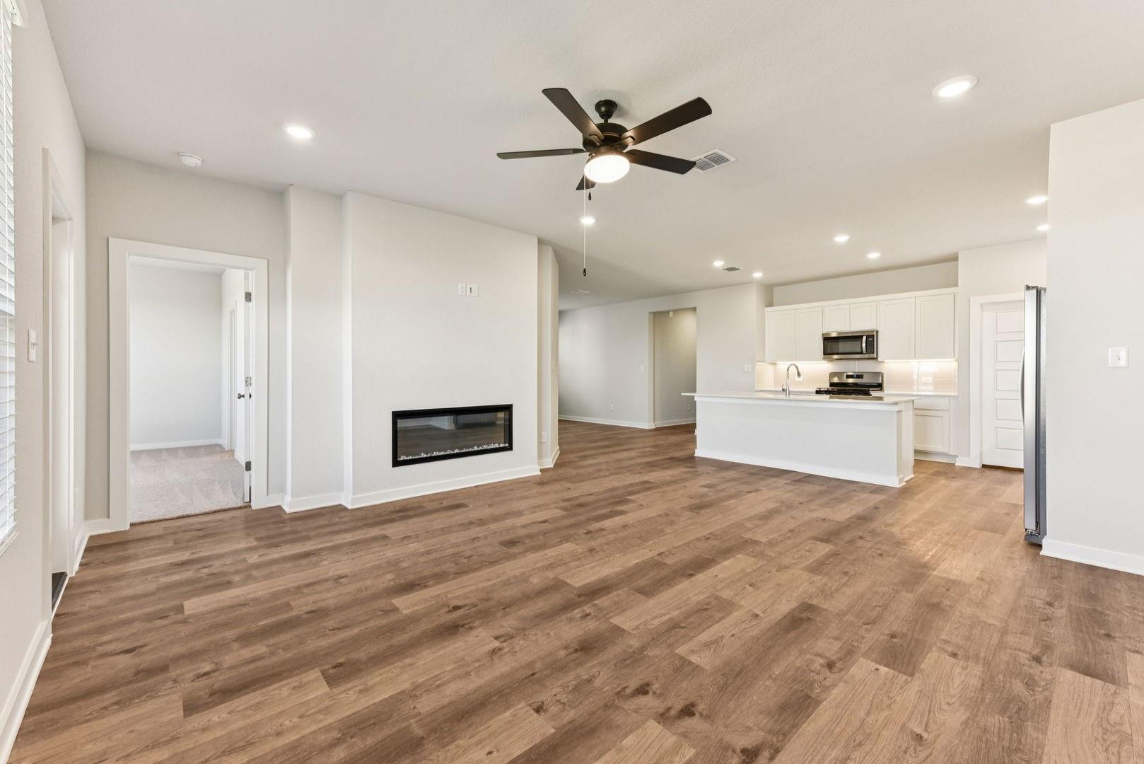 6410 Smarty Jones Dr, Buda, TX 78610