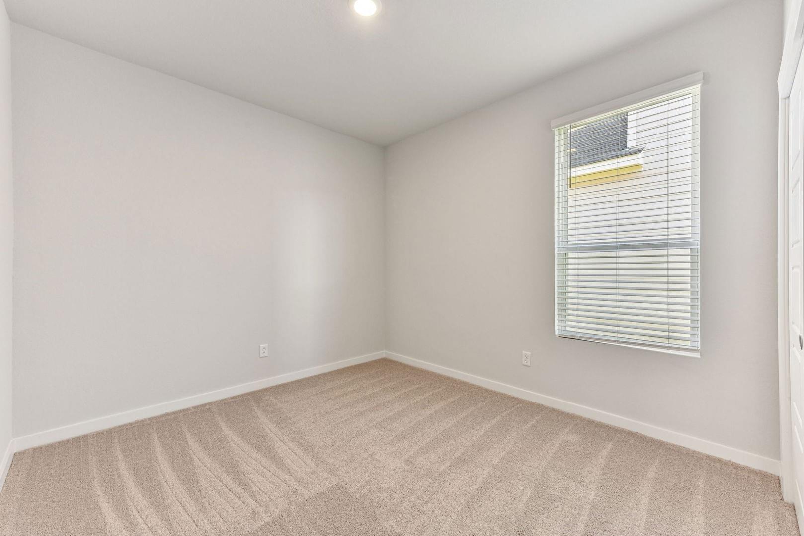 6410 Smarty Jones Dr, Buda, TX 78610