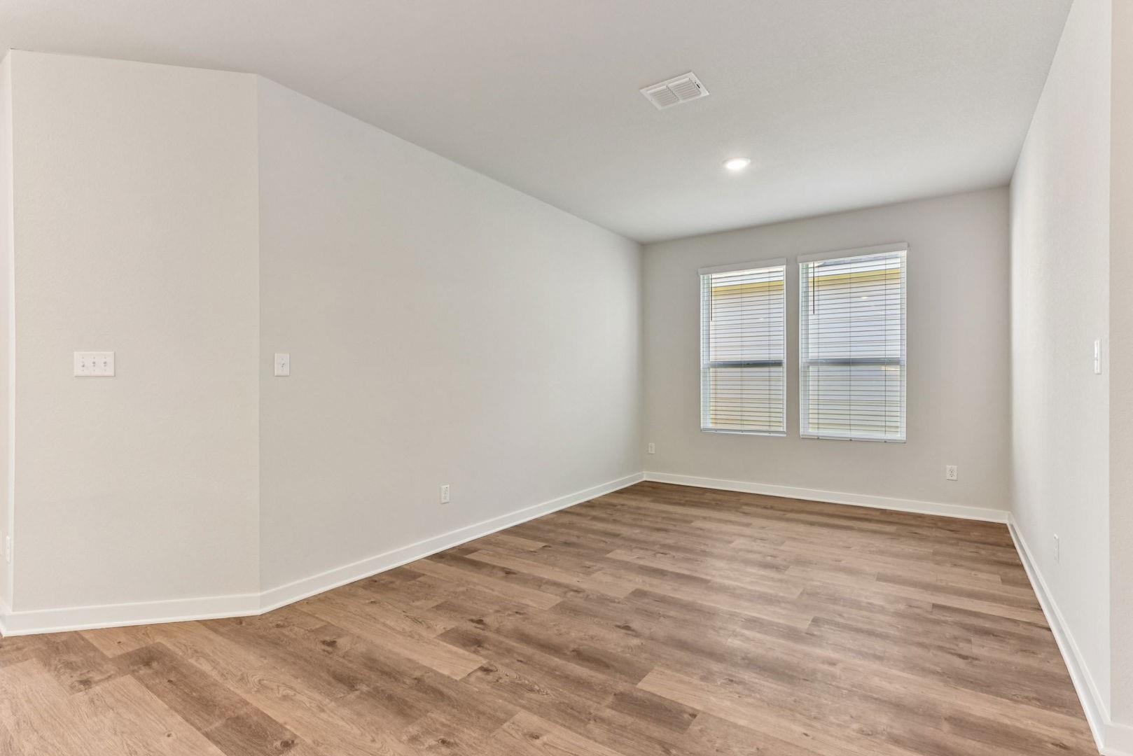 6410 Smarty Jones Dr, Buda, TX 78610