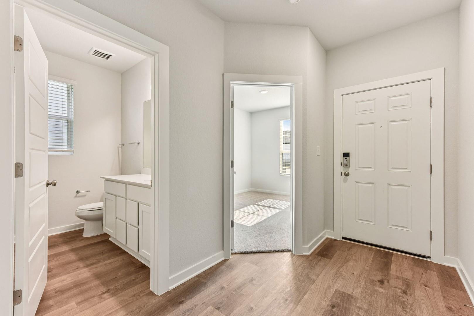 6410 Smarty Jones Dr, Buda, TX 78610