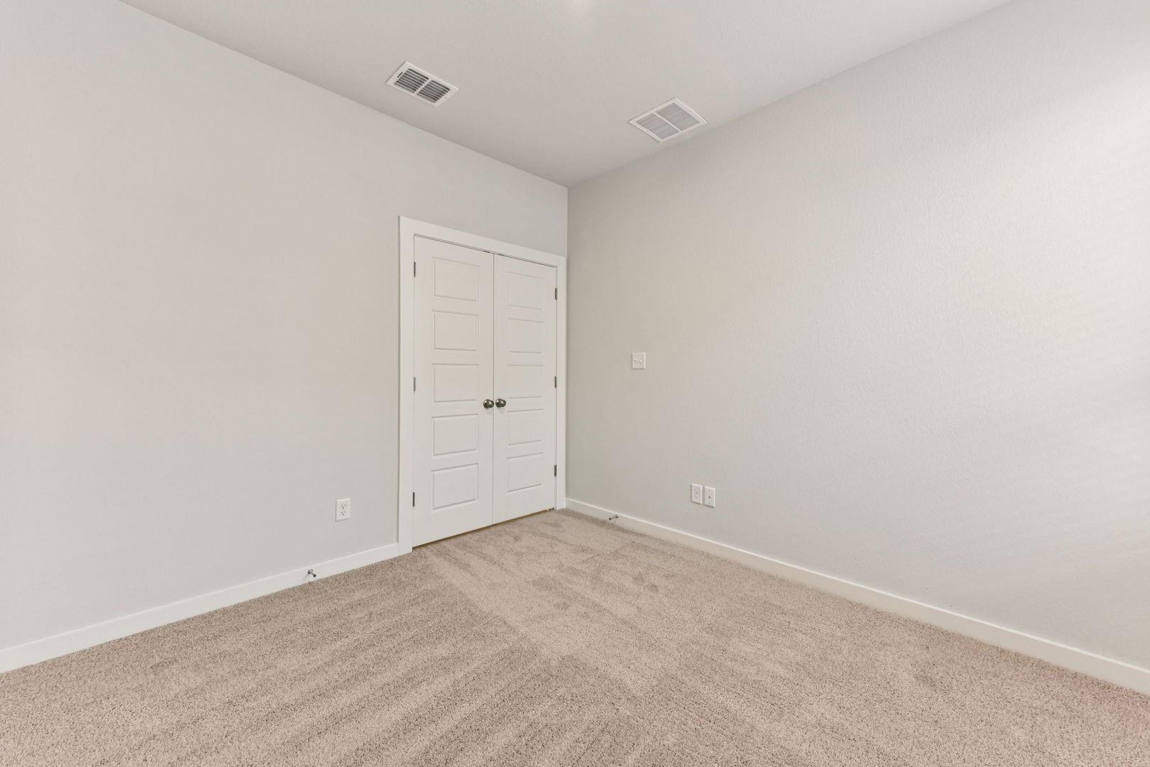 6410 Smarty Jones Dr, Buda, TX 78610