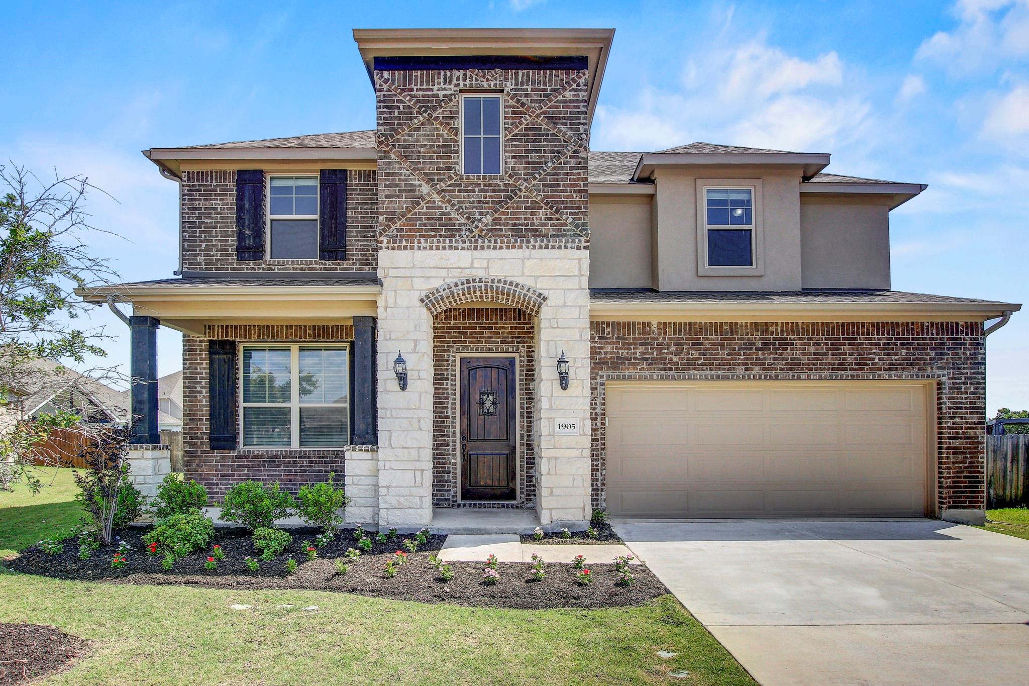 1905 Mariann Dr, Leander, TX 78641