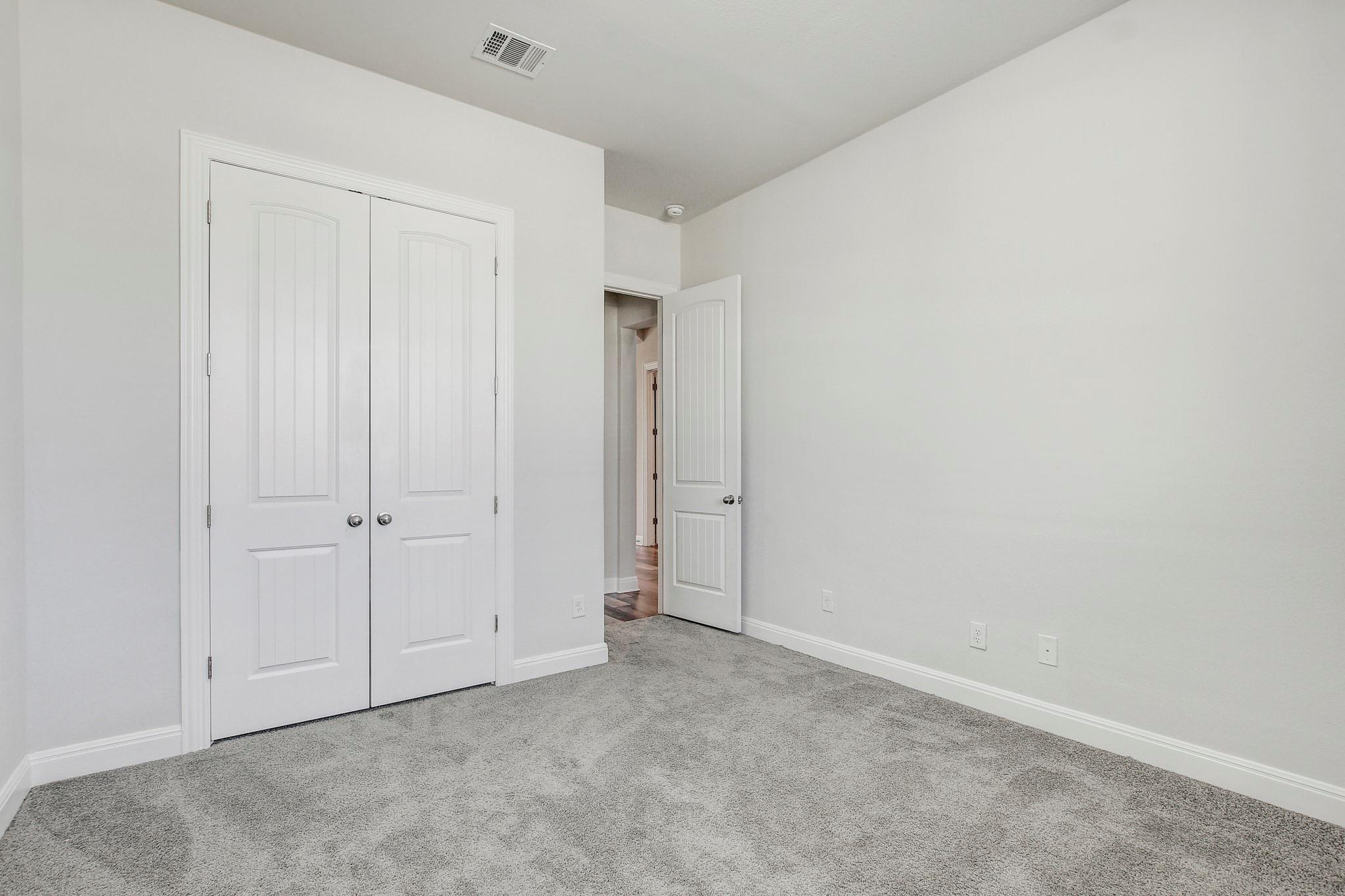 1905 Mariann Dr, Leander, TX 78641